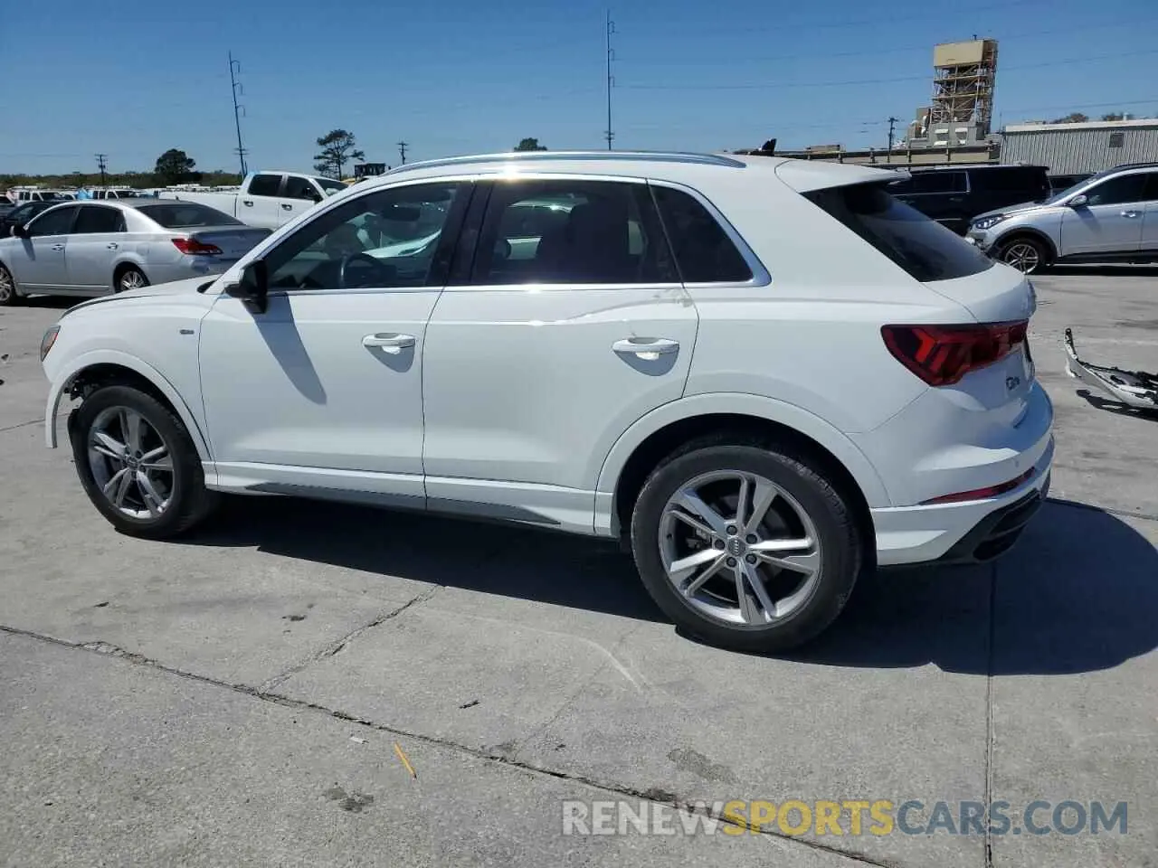 2 Фотография поврежденного автомобиля WA1DECF36L1016976 AUDI Q3 2020