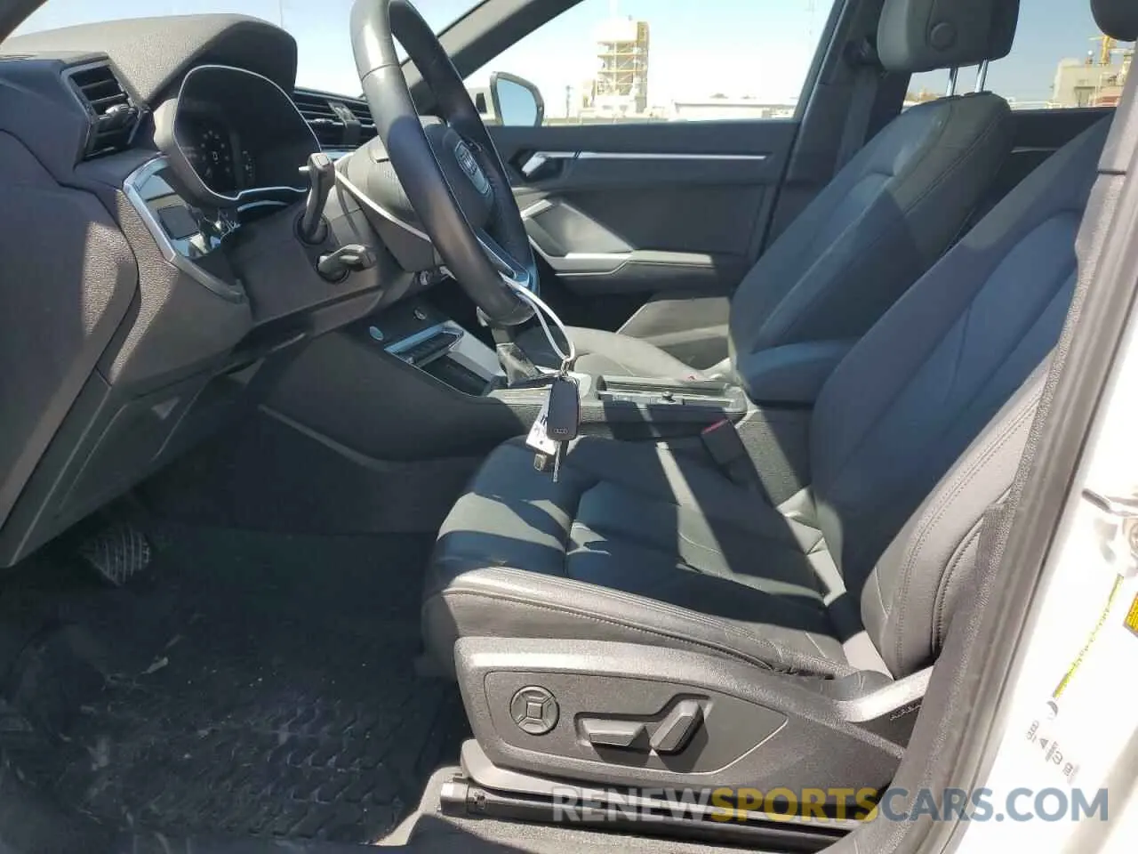 7 Фотография поврежденного автомобиля WA1DECF36L1016976 AUDI Q3 2020