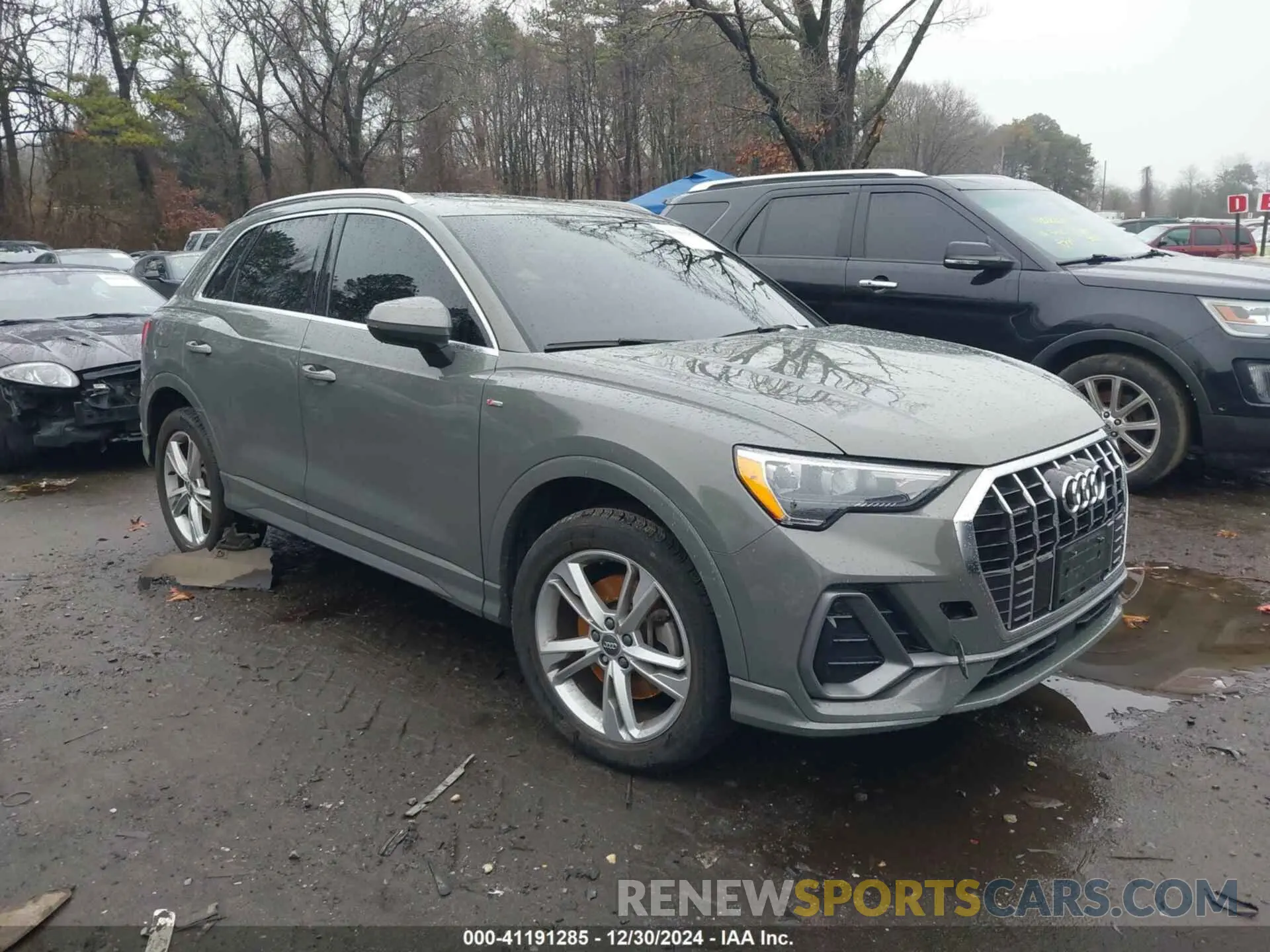 13 Photograph of a damaged car WA1DECF36L1094769 AUDI Q3 2020