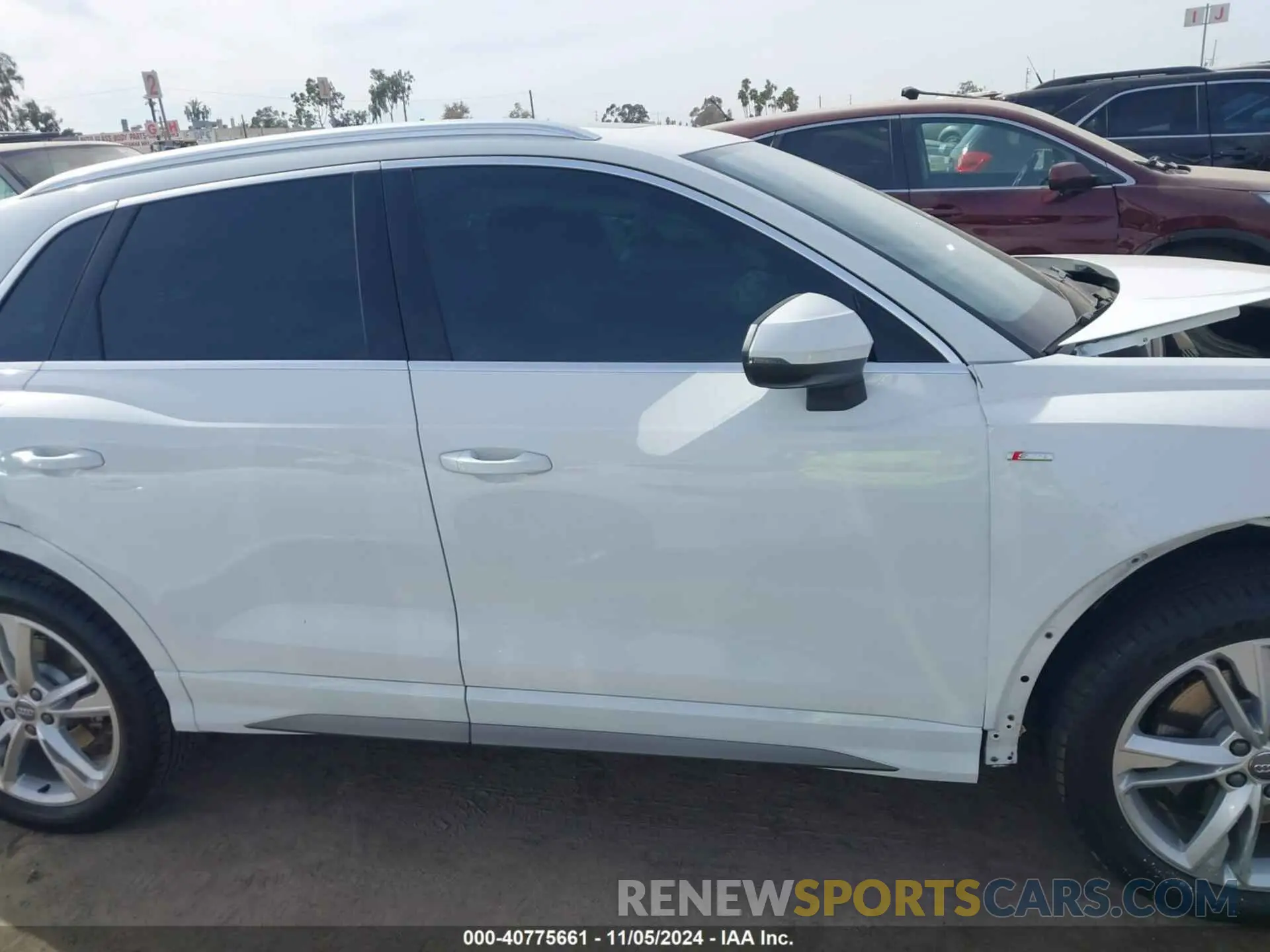 12 Photograph of a damaged car WA1DECF36L1097820 AUDI Q3 2020