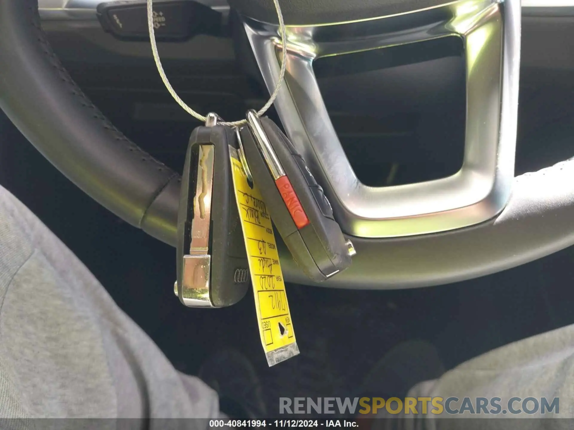 11 Photograph of a damaged car WA1DECF38L1023458 AUDI Q3 2020