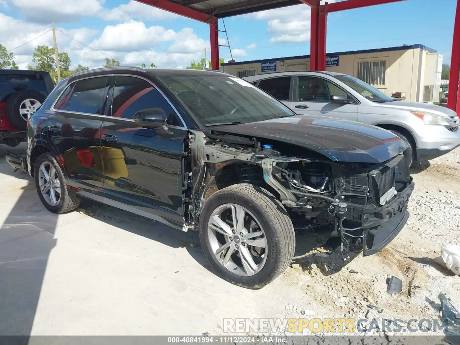14 Photograph of a damaged car WA1DECF38L1023458 AUDI Q3 2020
