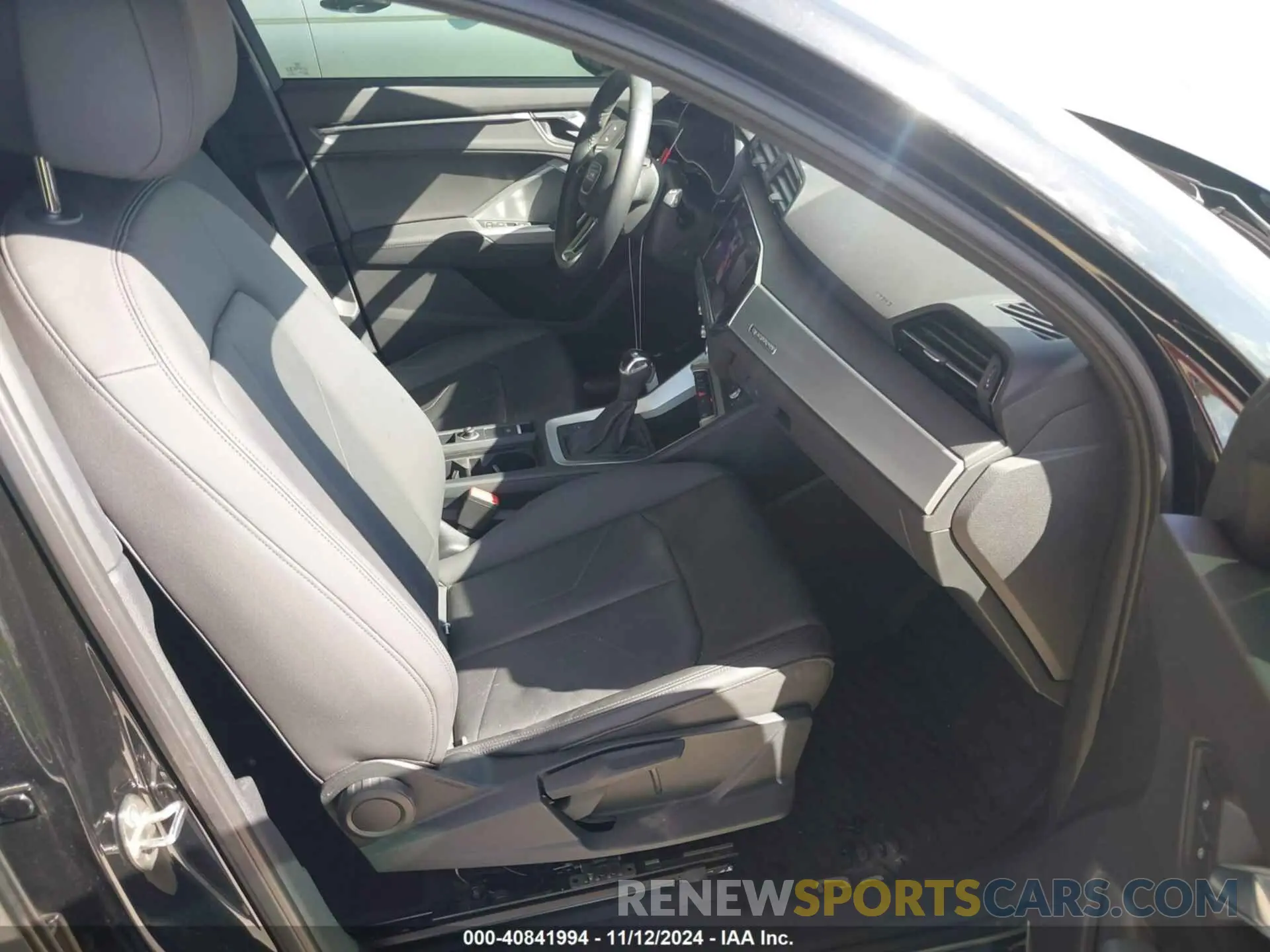 5 Photograph of a damaged car WA1DECF38L1023458 AUDI Q3 2020