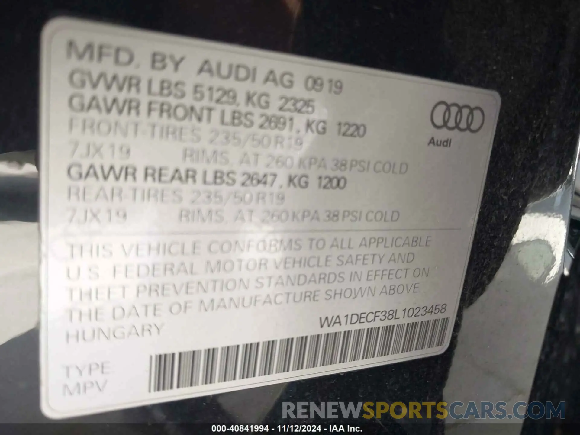 9 Photograph of a damaged car WA1DECF38L1023458 AUDI Q3 2020
