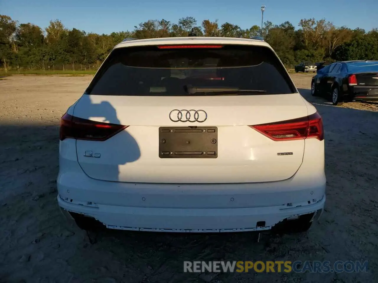 6 Photograph of a damaged car WA1DECF39L1124718 AUDI Q3 2020