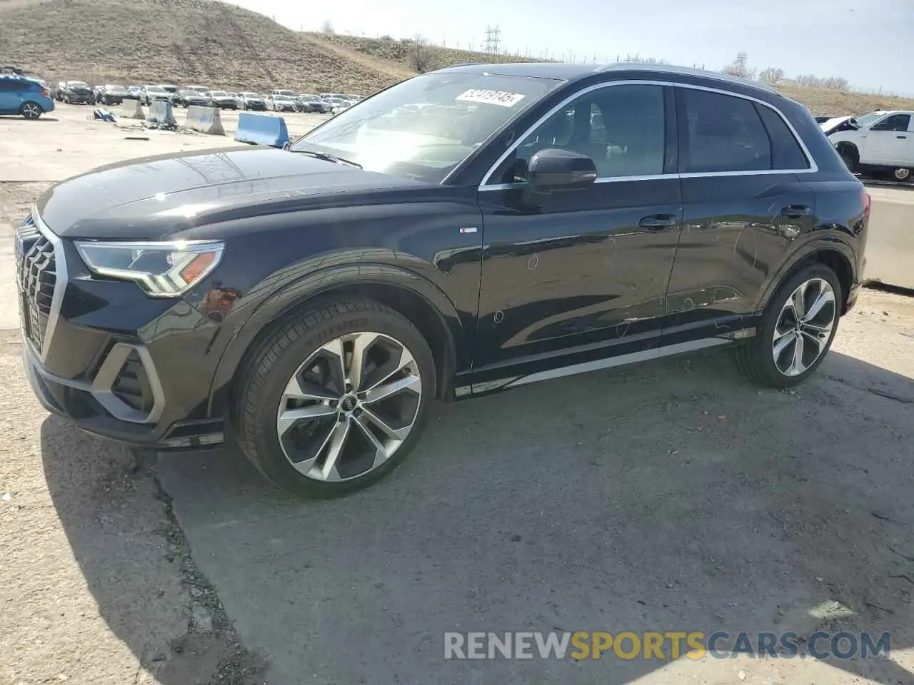 1 Фотография поврежденного автомобиля WA1EECF30L1080273 AUDI Q3 2020