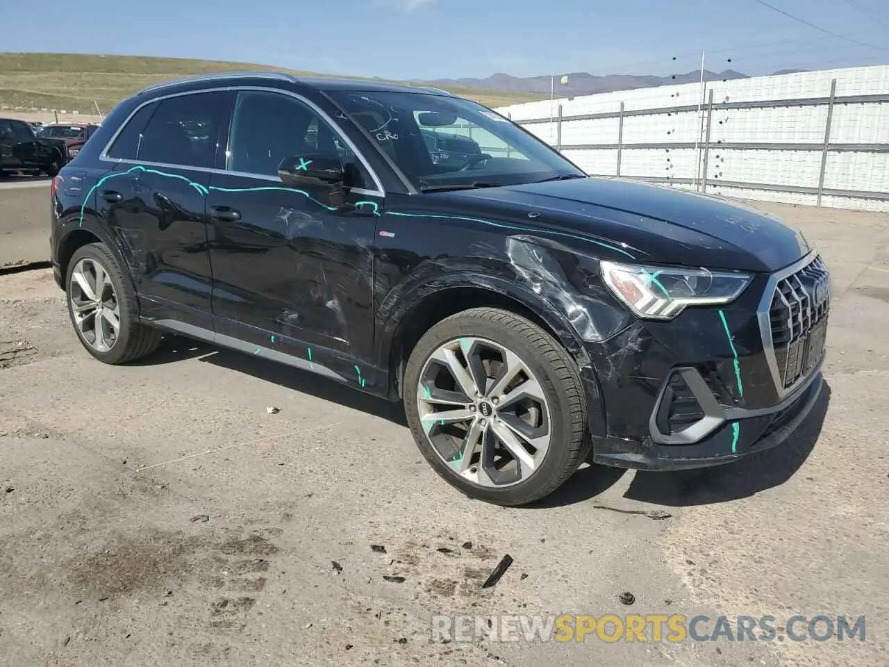 4 Фотография поврежденного автомобиля WA1EECF30L1080273 AUDI Q3 2020