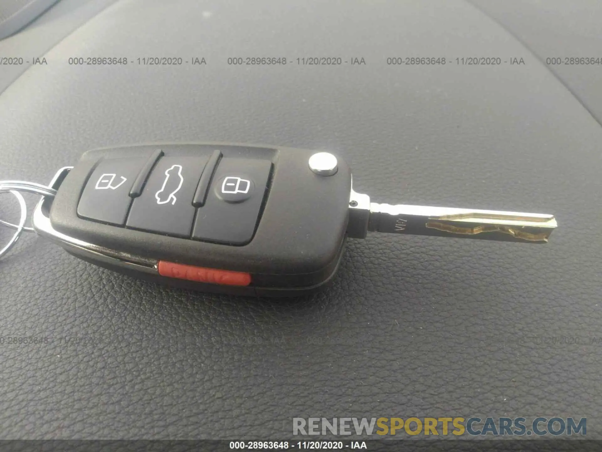 11 Photograph of a damaged car WA1EECF30L1116916 AUDI Q3 2020