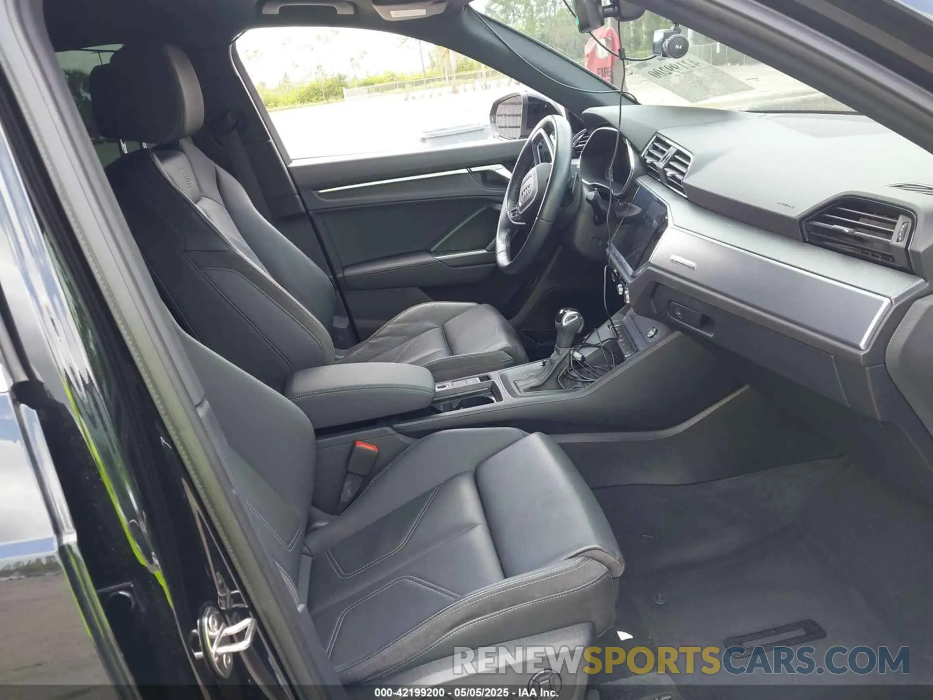 5 Фотография поврежденного автомобиля WA1EECF33L1052774 AUDI Q3 2020