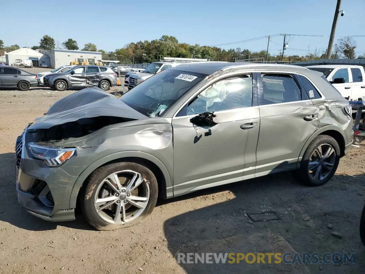 1 Photograph of a damaged car WA1EECF33L1061488 AUDI Q3 2020