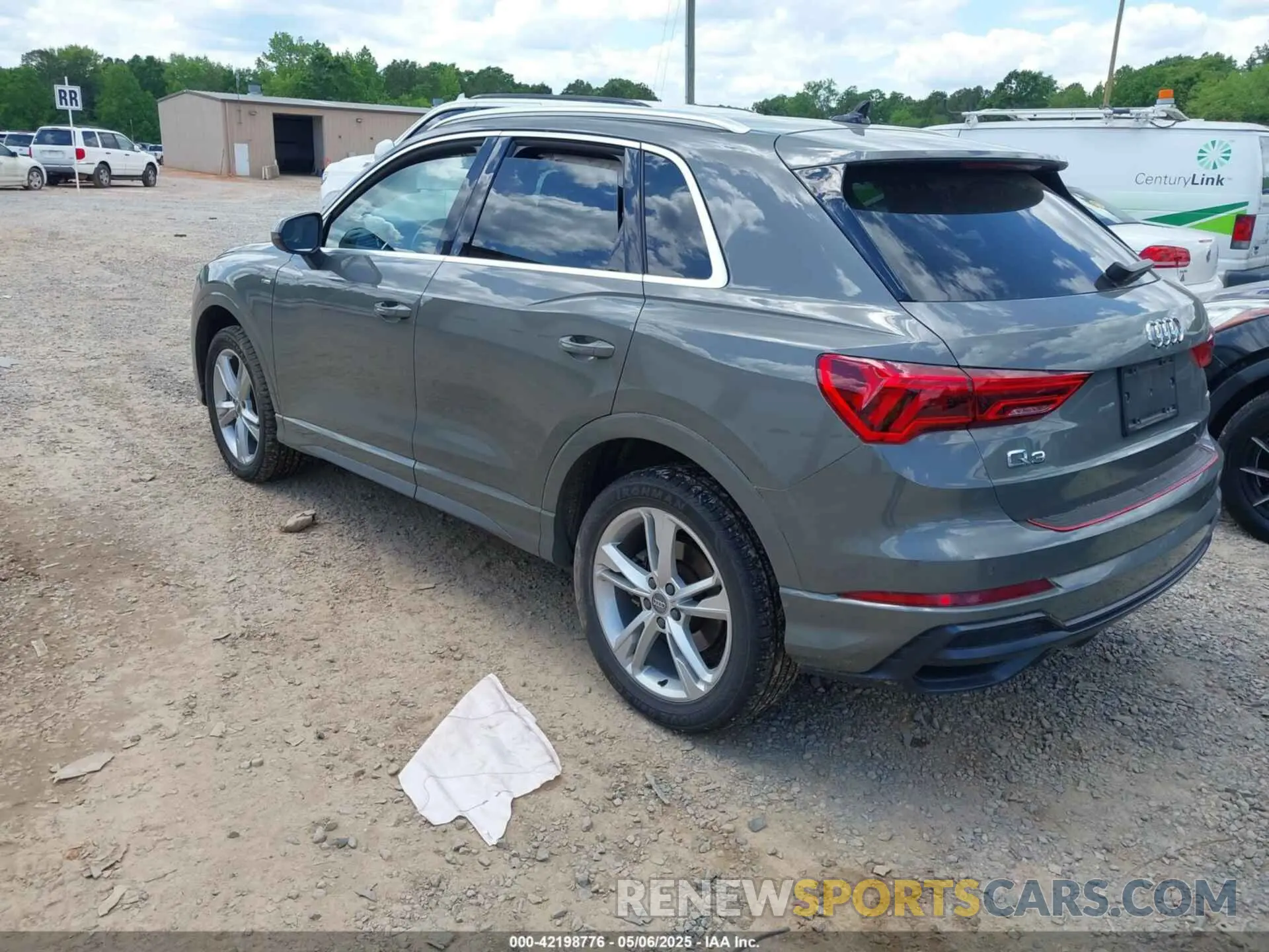 3 Photograph of a damaged car WA1EECF34L1030072 AUDI Q3 2020