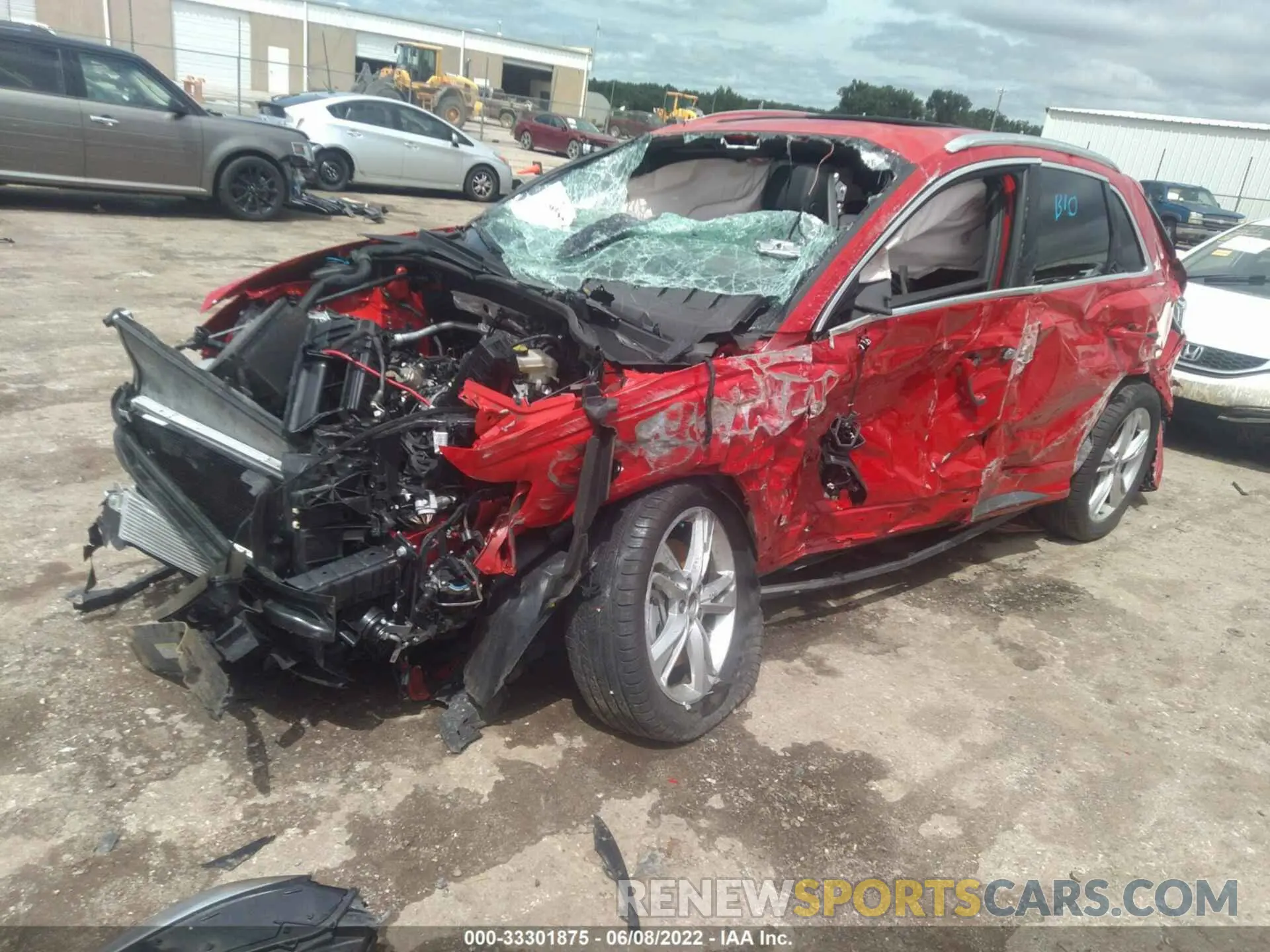 2 Photograph of a damaged car WA1EECF35L1045342 AUDI Q3 2020