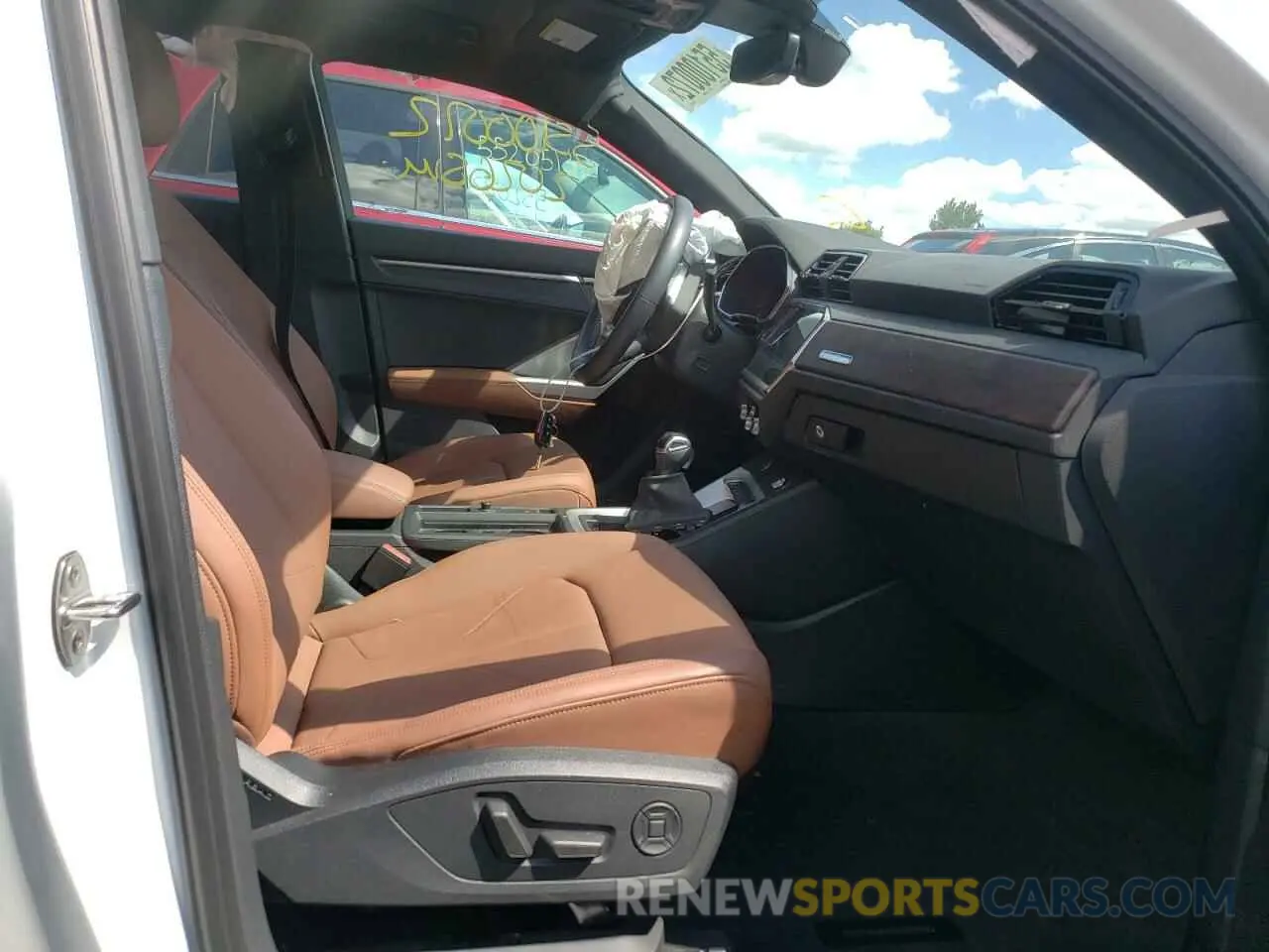 5 Фотография поврежденного автомобиля WA1EECF36L1021390 AUDI Q3 2020