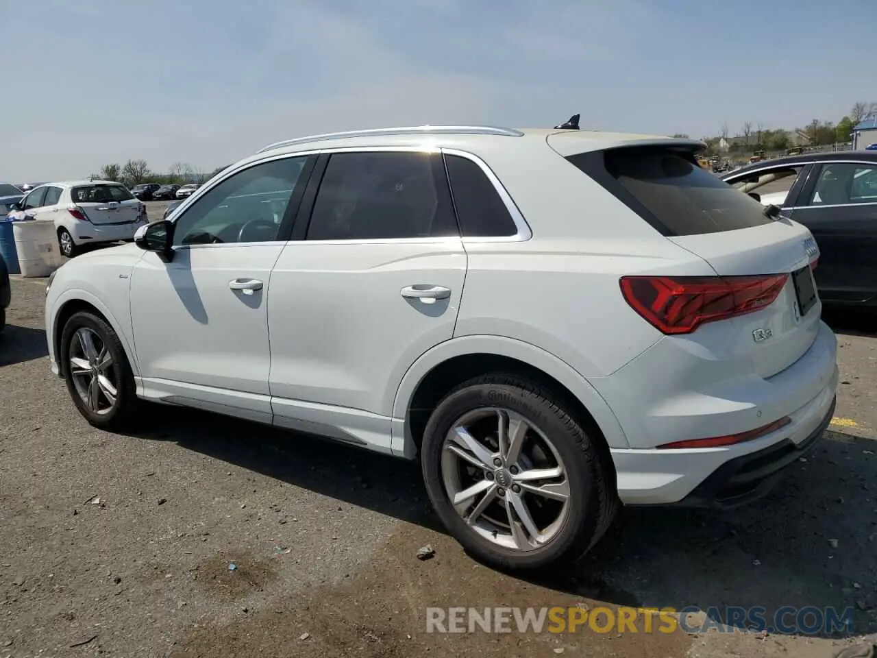 2 Фотография поврежденного автомобиля WA1EECF36L1030607 AUDI Q3 2020