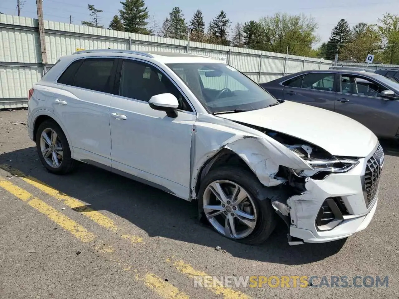 4 Фотография поврежденного автомобиля WA1EECF36L1030607 AUDI Q3 2020