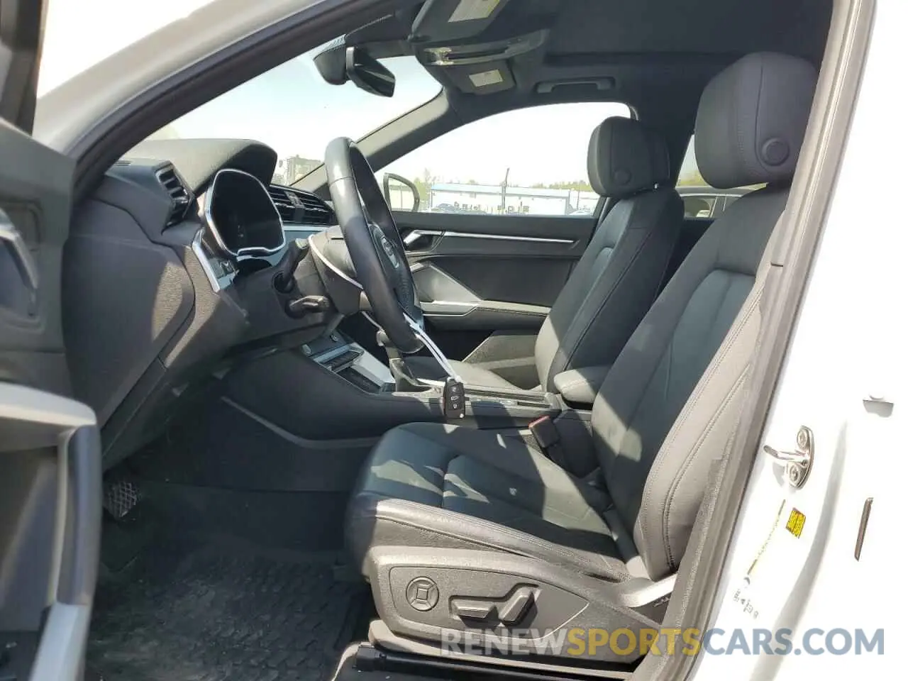 7 Фотография поврежденного автомобиля WA1EECF36L1030607 AUDI Q3 2020