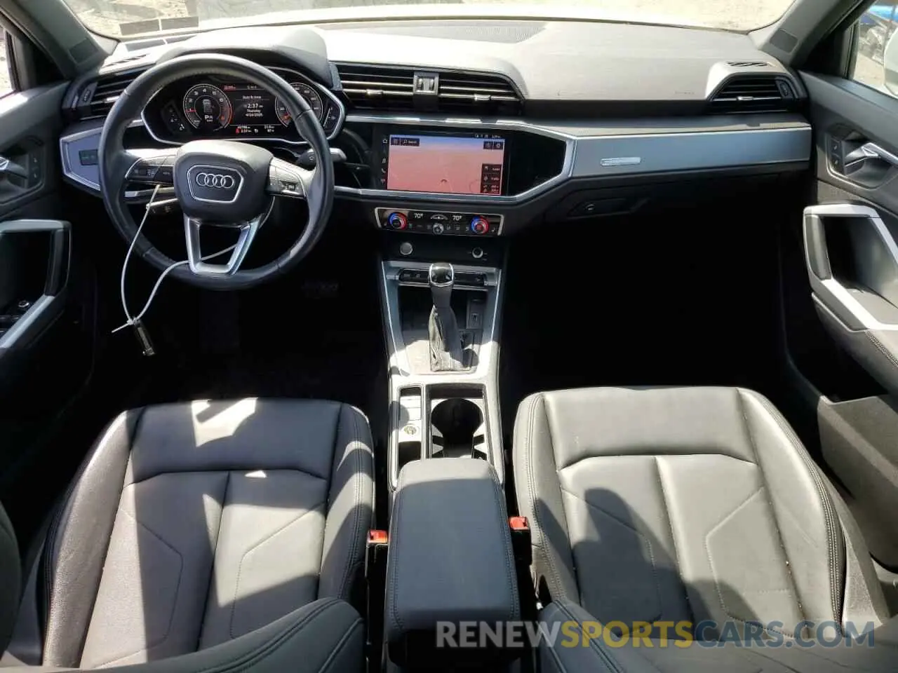 8 Фотография поврежденного автомобиля WA1EECF36L1030607 AUDI Q3 2020