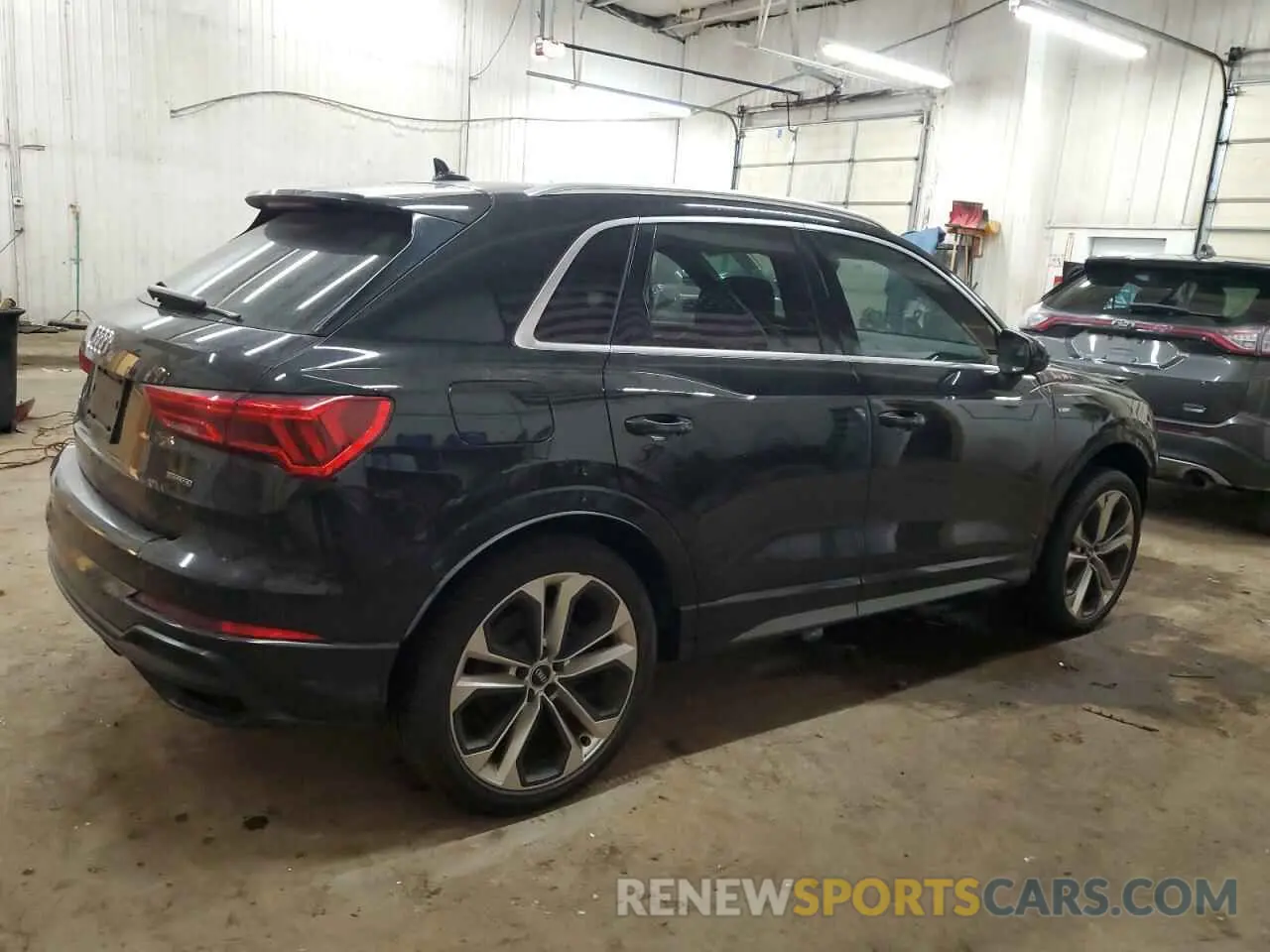 3 Photograph of a damaged car WA1EECF37L1052552 AUDI Q3 2020