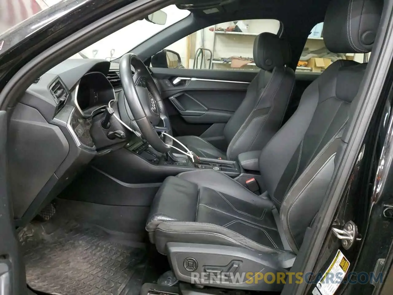 7 Photograph of a damaged car WA1EECF37L1052552 AUDI Q3 2020