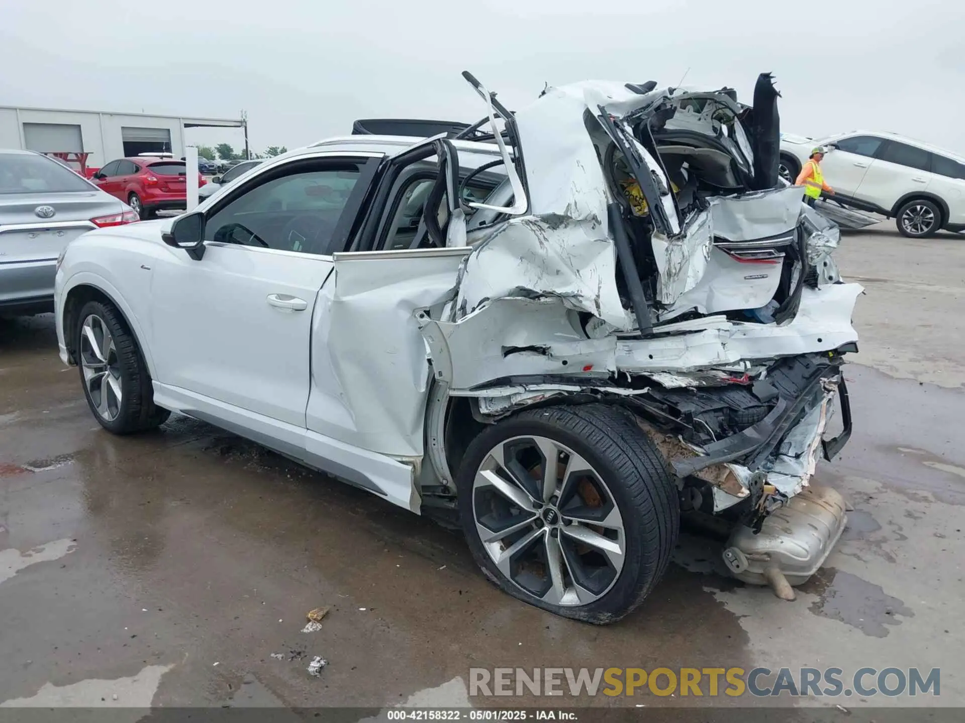 3 Фотография поврежденного автомобиля WA1EECF37L1078293 AUDI Q3 2020