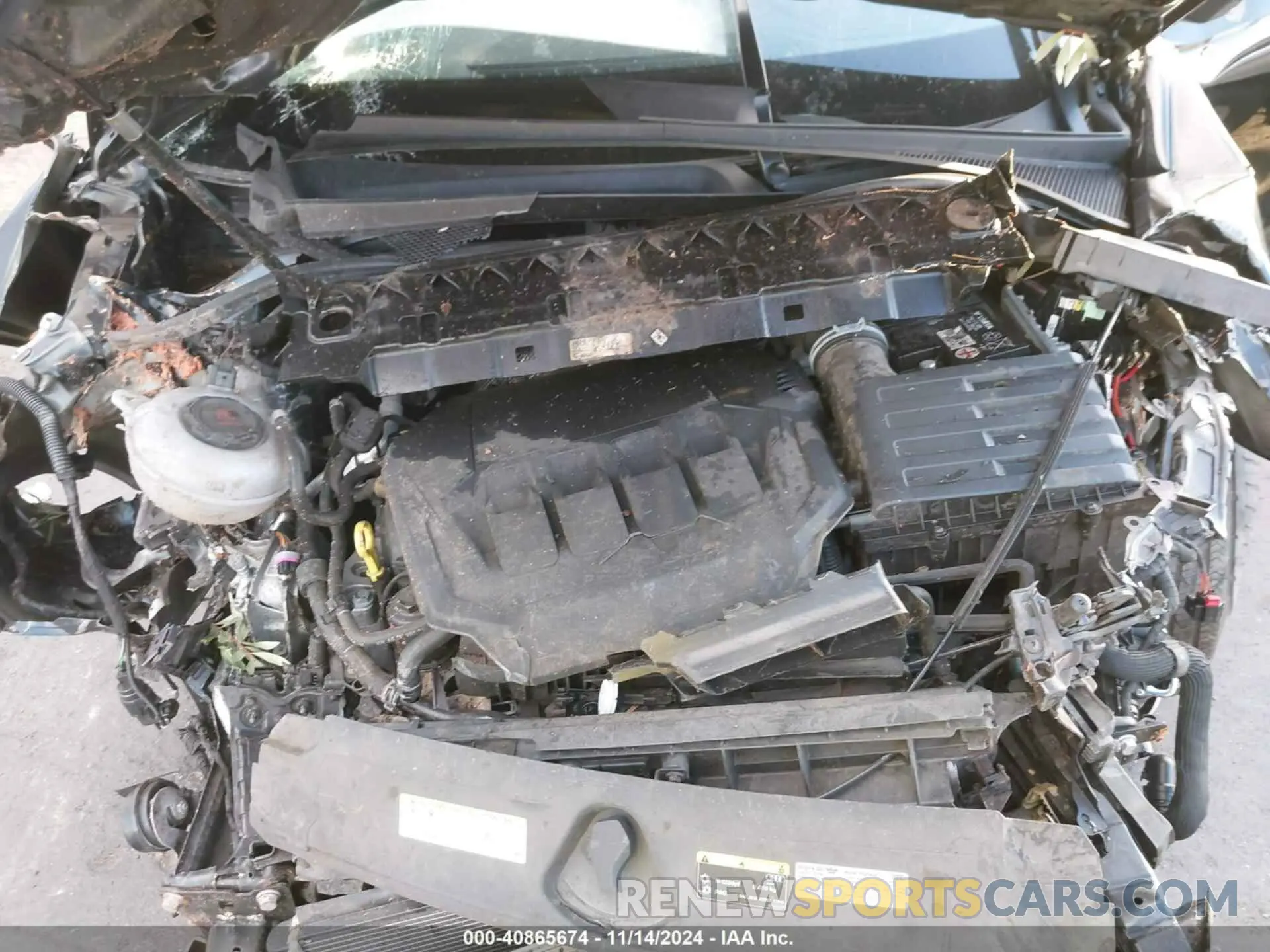 10 Photograph of a damaged car WA1EECF38L1036764 AUDI Q3 2020