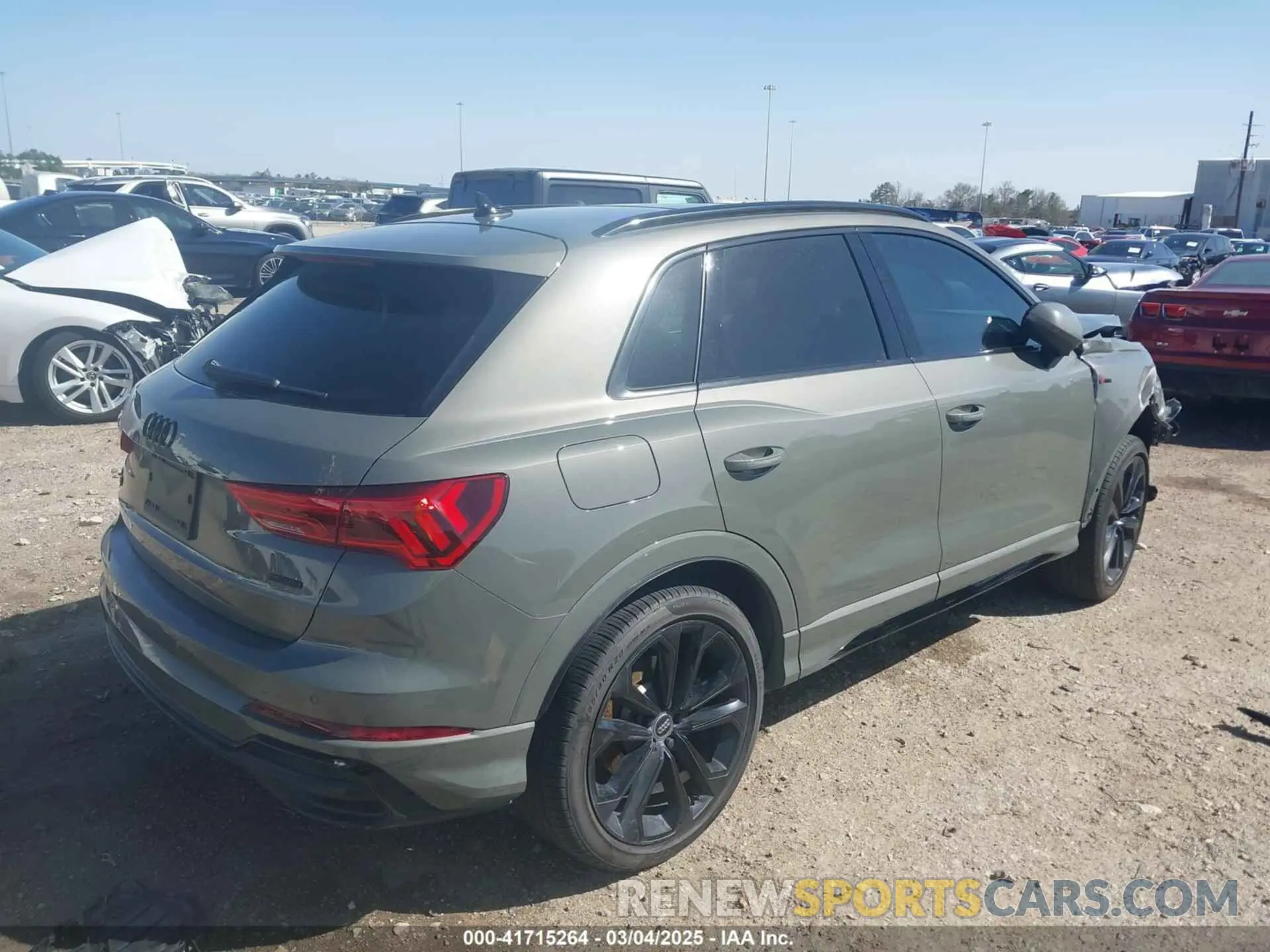 4 Фотография поврежденного автомобиля WA1EECF38L1089559 AUDI Q3 2020