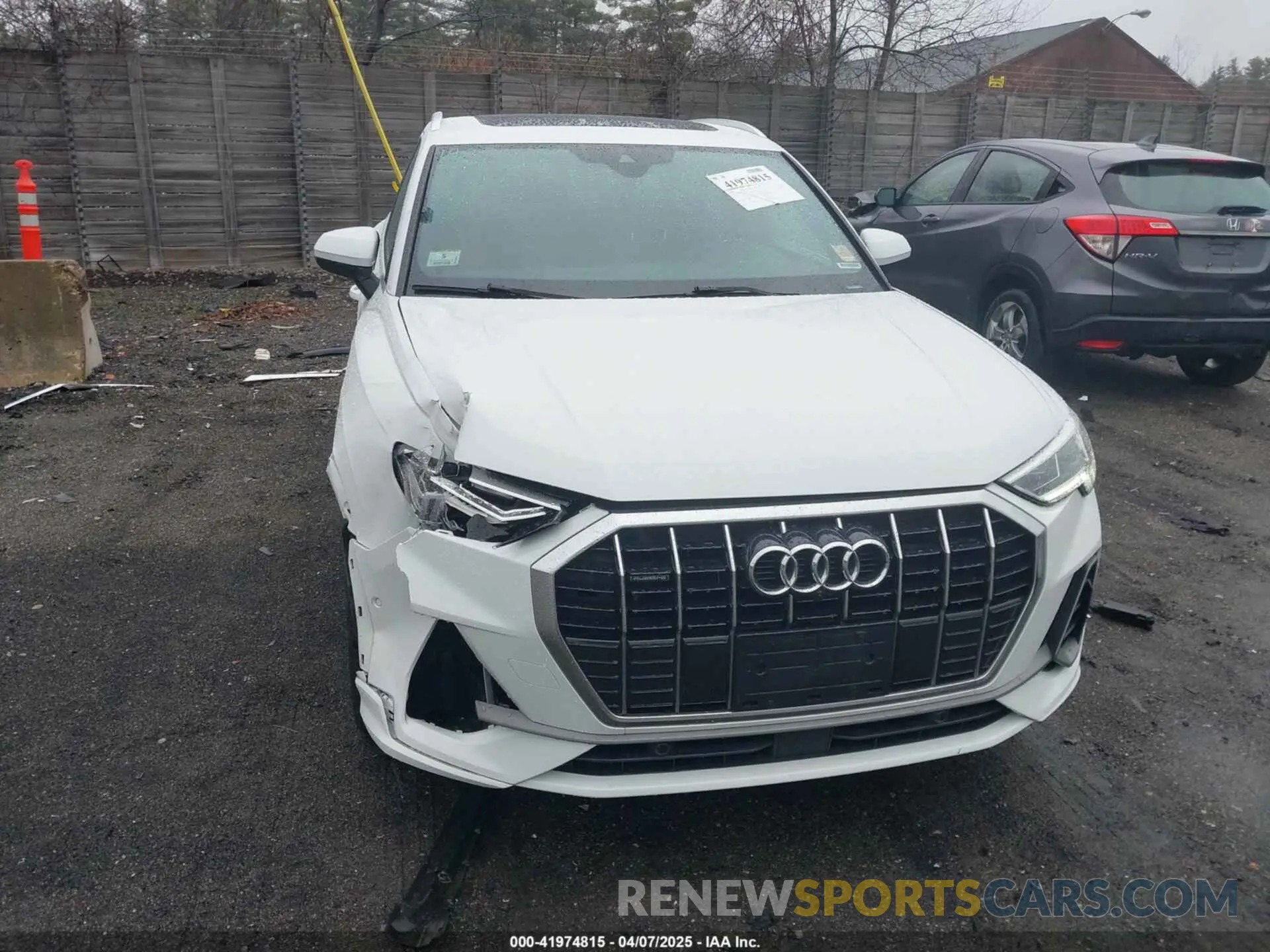 12 Фотография поврежденного автомобиля WA1FECF32L1105422 AUDI Q3 2020
