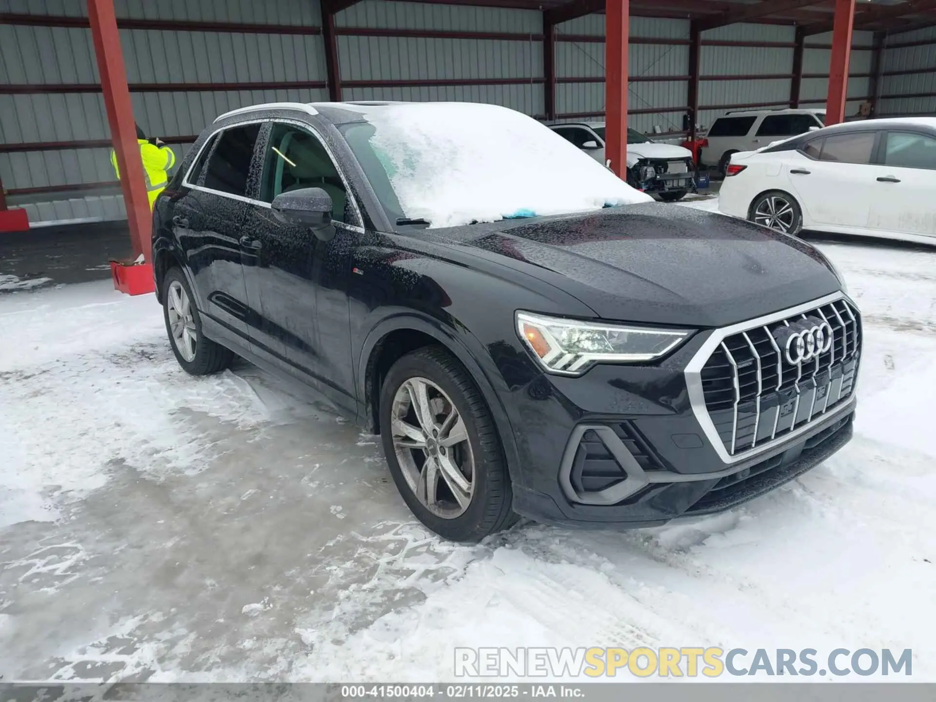 1 Photograph of a damaged car WA1FECF34L1043781 AUDI Q3 2020