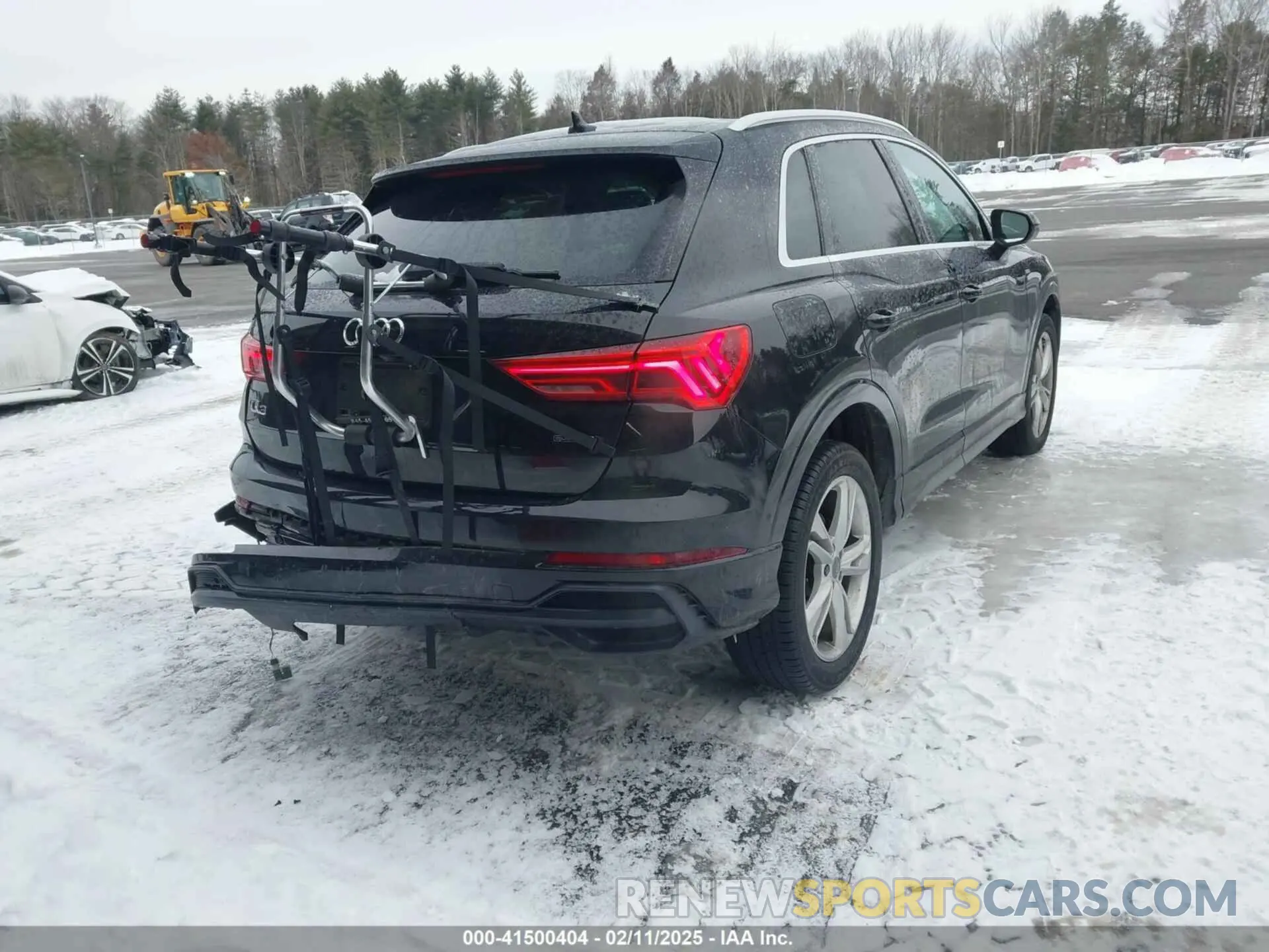 4 Photograph of a damaged car WA1FECF34L1043781 AUDI Q3 2020
