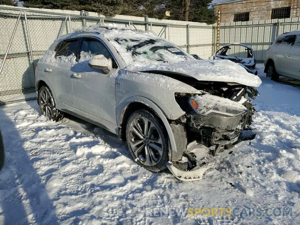 4 Photograph of a damaged car WA1FECF37L1033164 AUDI Q3 2020