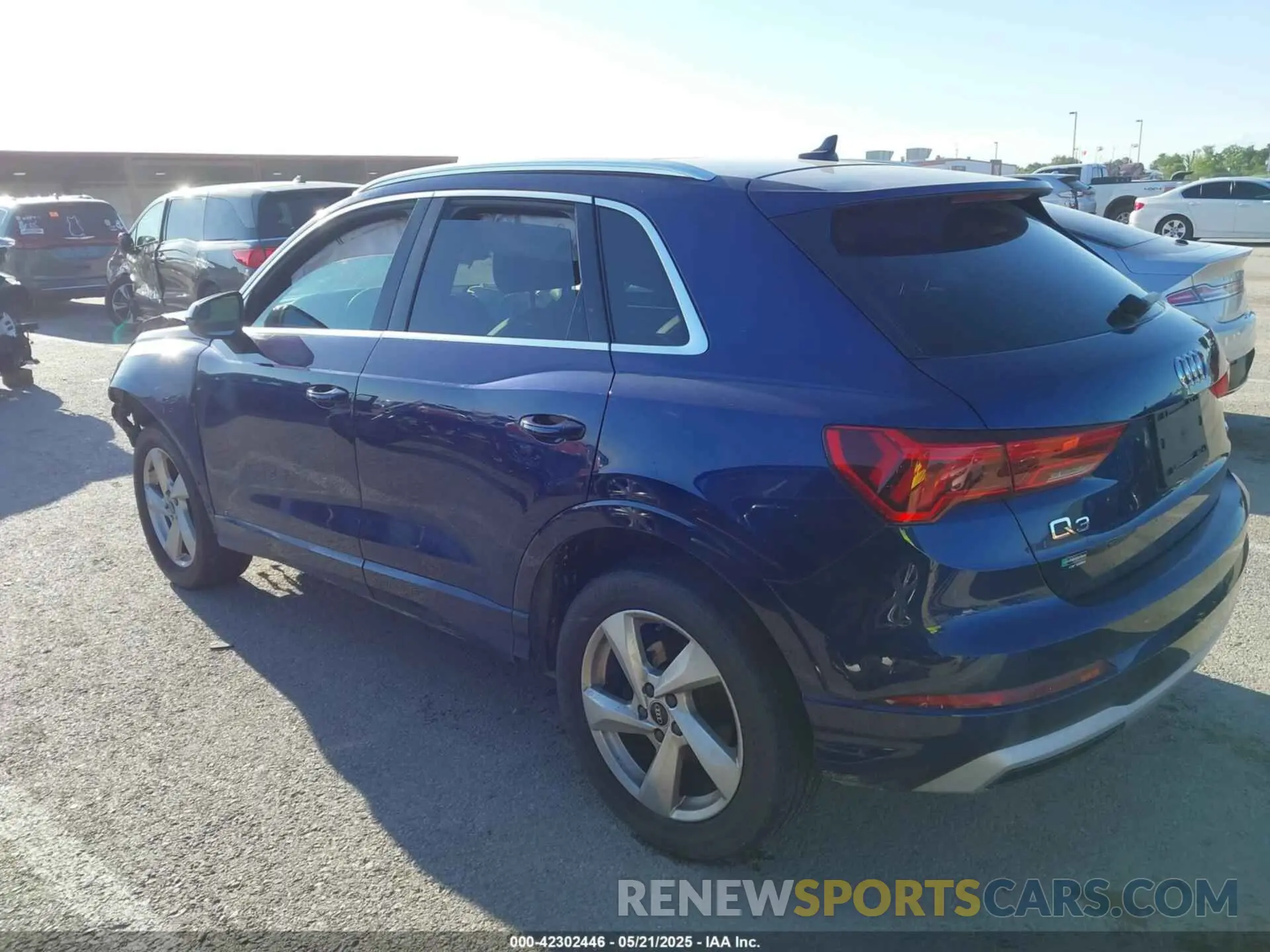 14 Фотография поврежденного автомобиля WA1AUCF31M1066532 AUDI Q3 2021