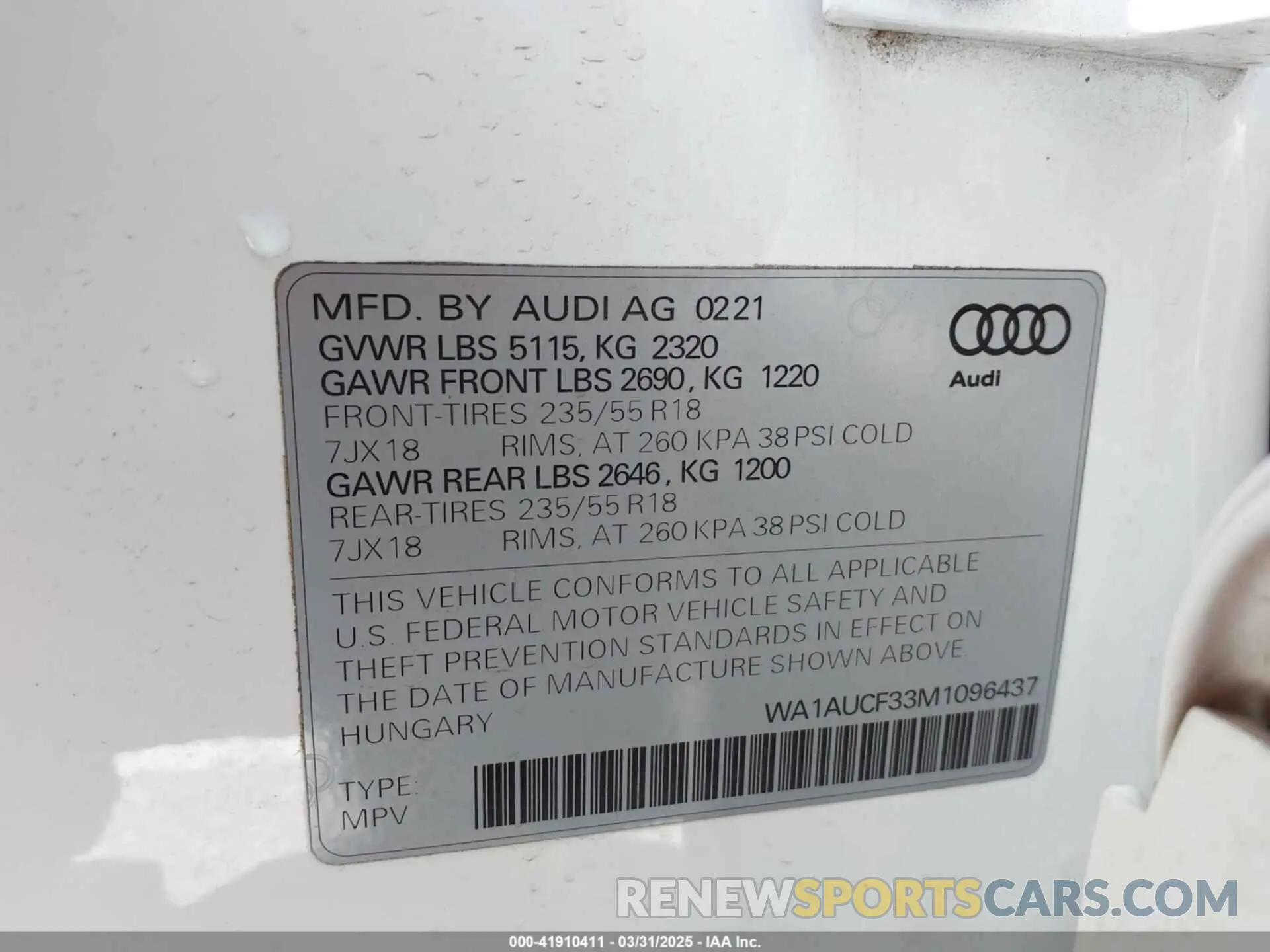 9 Photograph of a damaged car WA1AUCF33M1096437 AUDI Q3 2021
