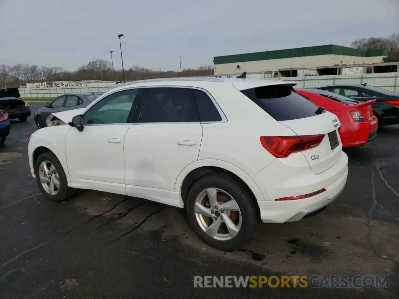 2 Photograph of a damaged car WA1AUCF34M1092204 AUDI Q3 2021