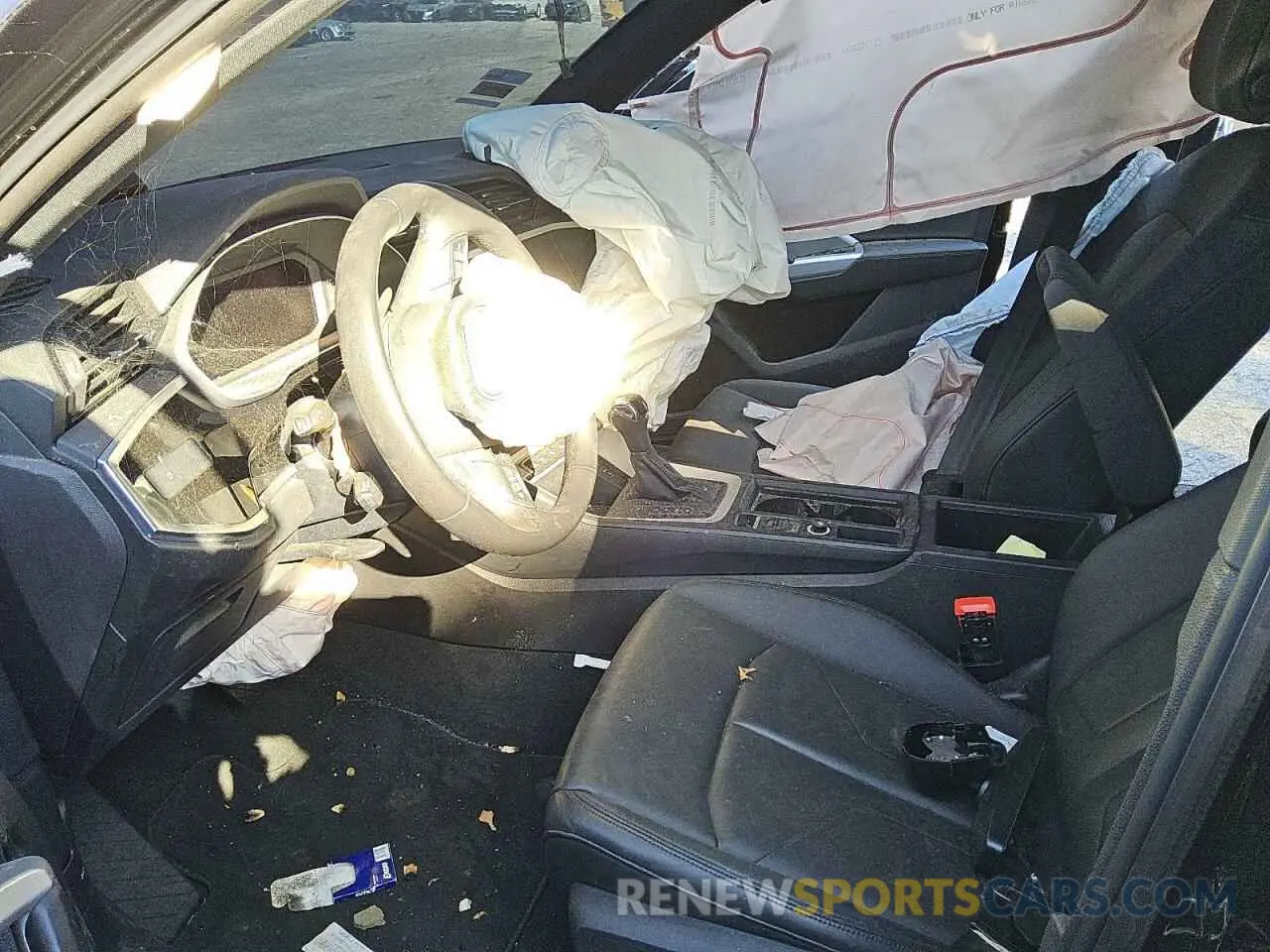 7 Photograph of a damaged car WA1AUCF38M1118626 AUDI Q3 2021