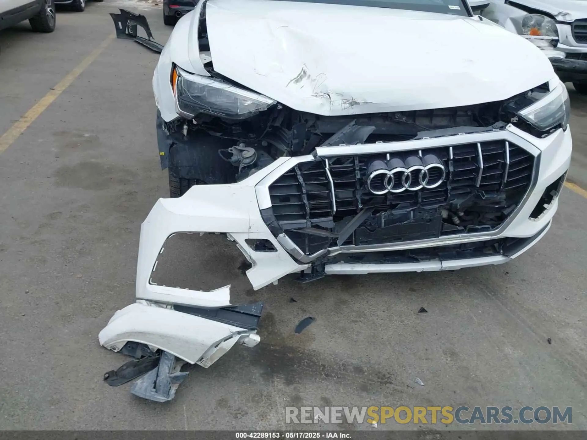 6 Photograph of a damaged car WA1AUCF39M1068531 AUDI Q3 2021