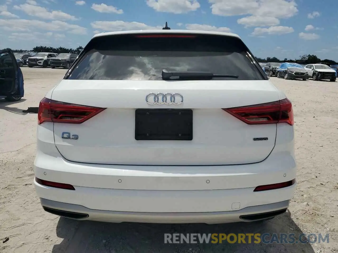 6 Photograph of a damaged car WA1AUCF39M1133071 AUDI Q3 2021