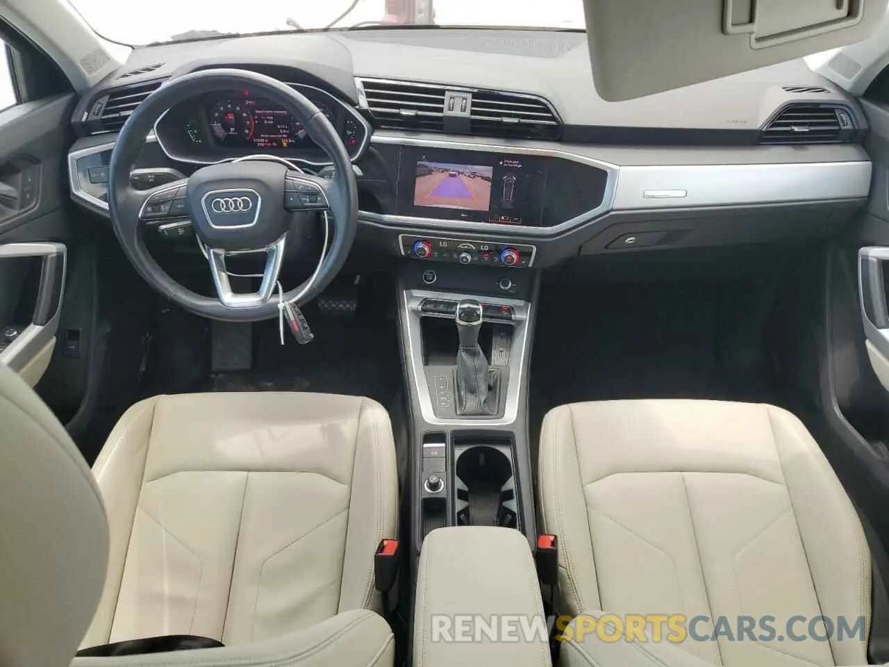 8 Photograph of a damaged car WA1AUCF39M1133071 AUDI Q3 2021