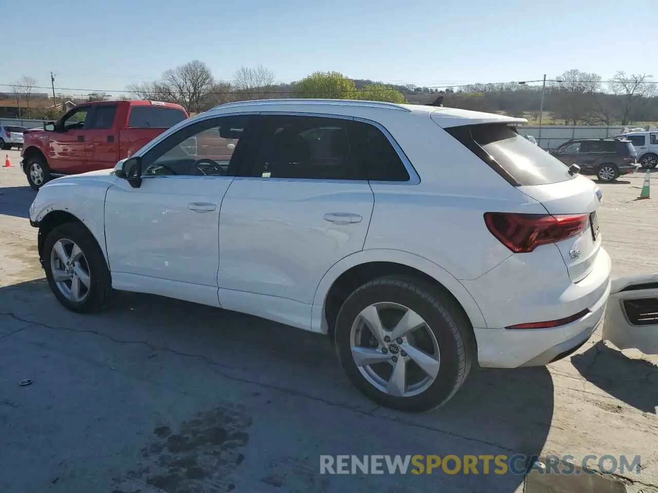 2 Photograph of a damaged car WA1AUCF3XM1092773 AUDI Q3 2021