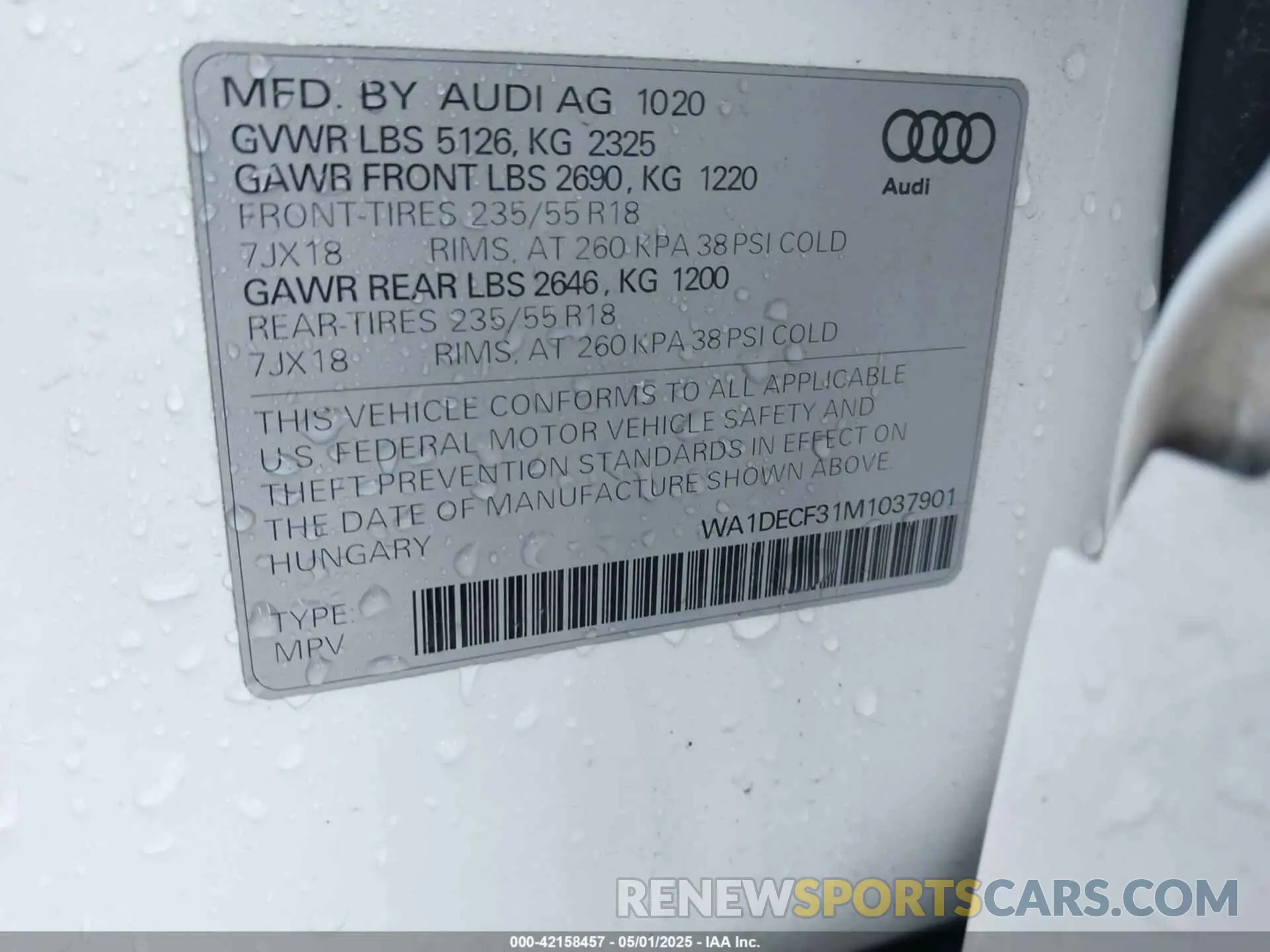 9 Photograph of a damaged car WA1DECF31M1037901 AUDI Q3 2021