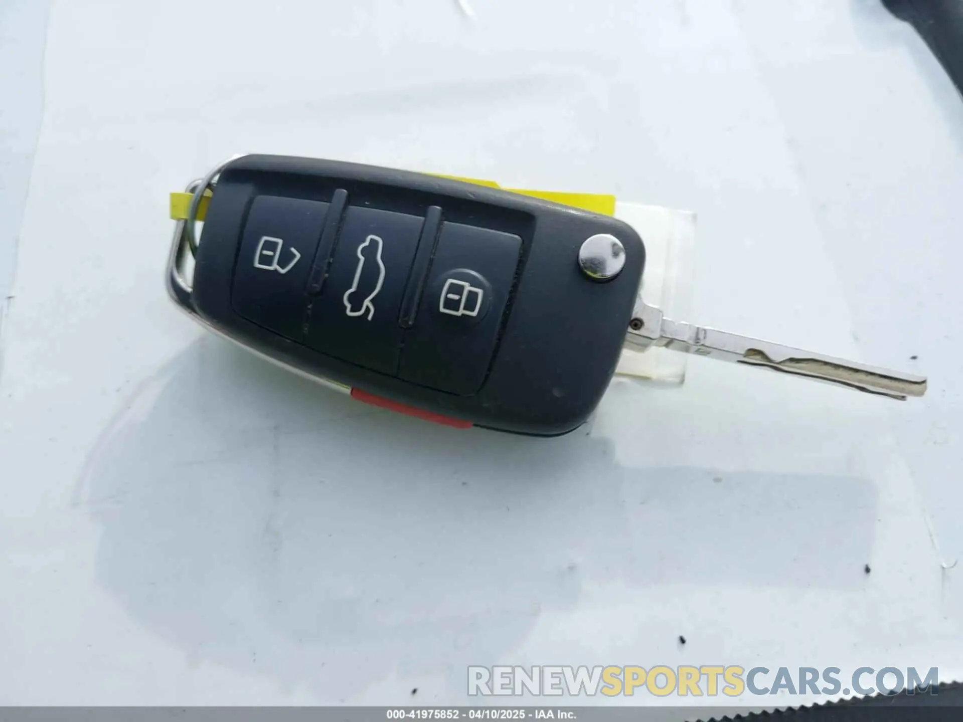 11 Photograph of a damaged car WA1DECF31M1053452 AUDI Q3 2021