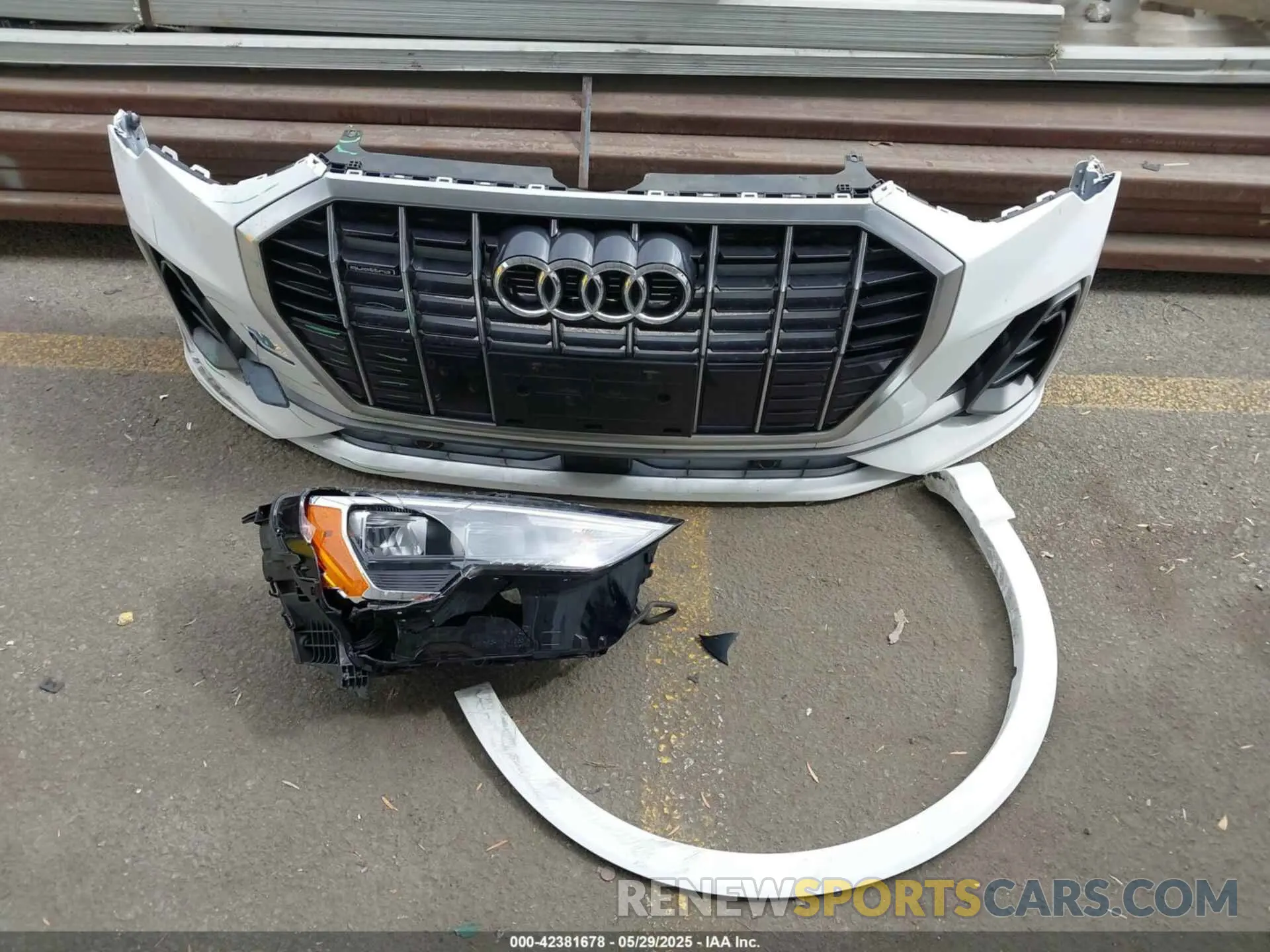 12 Фотография поврежденного автомобиля WA1DECF31M1074155 AUDI Q3 2021