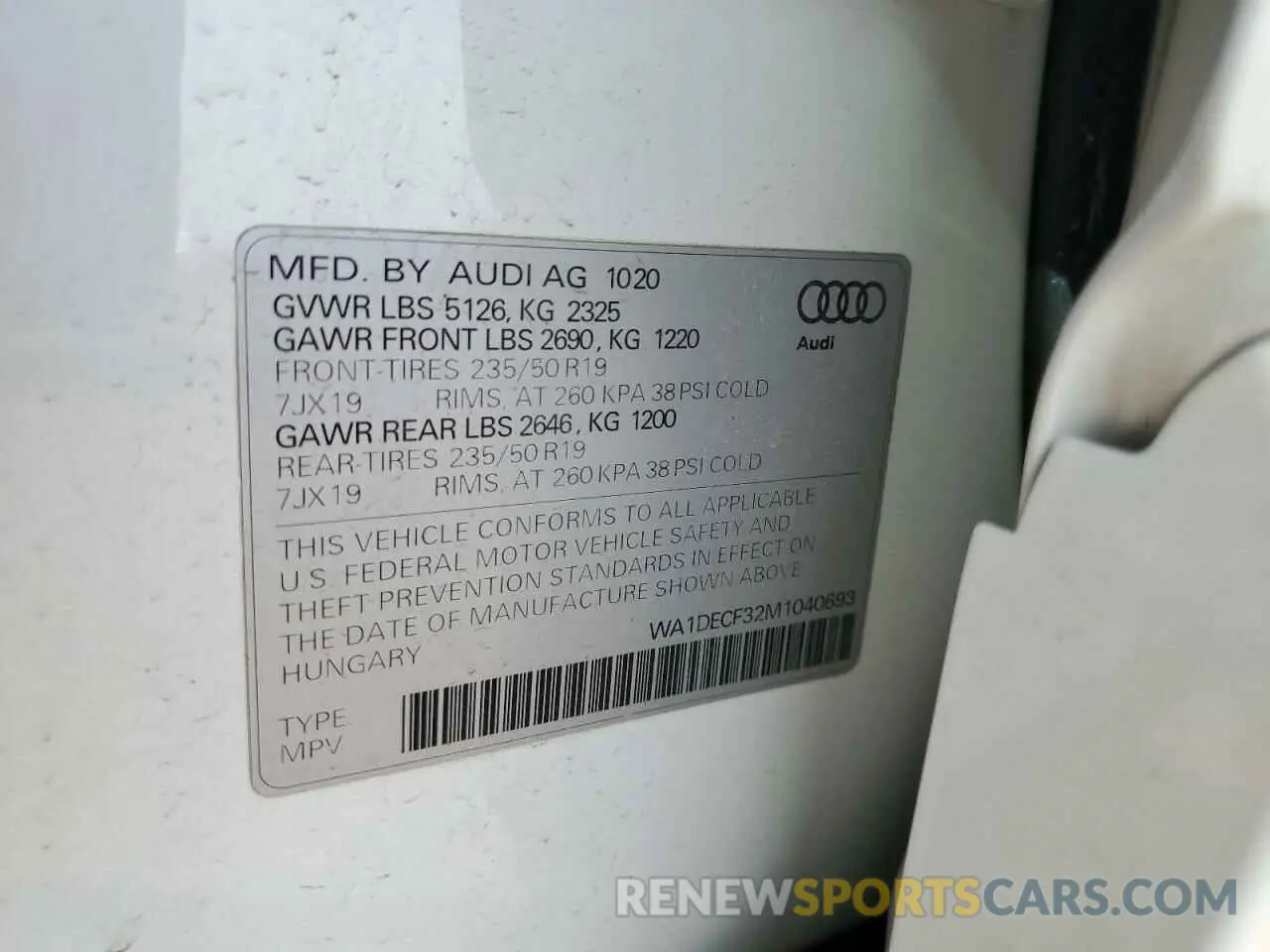 12 Photograph of a damaged car WA1DECF32M1040693 AUDI Q3 2021