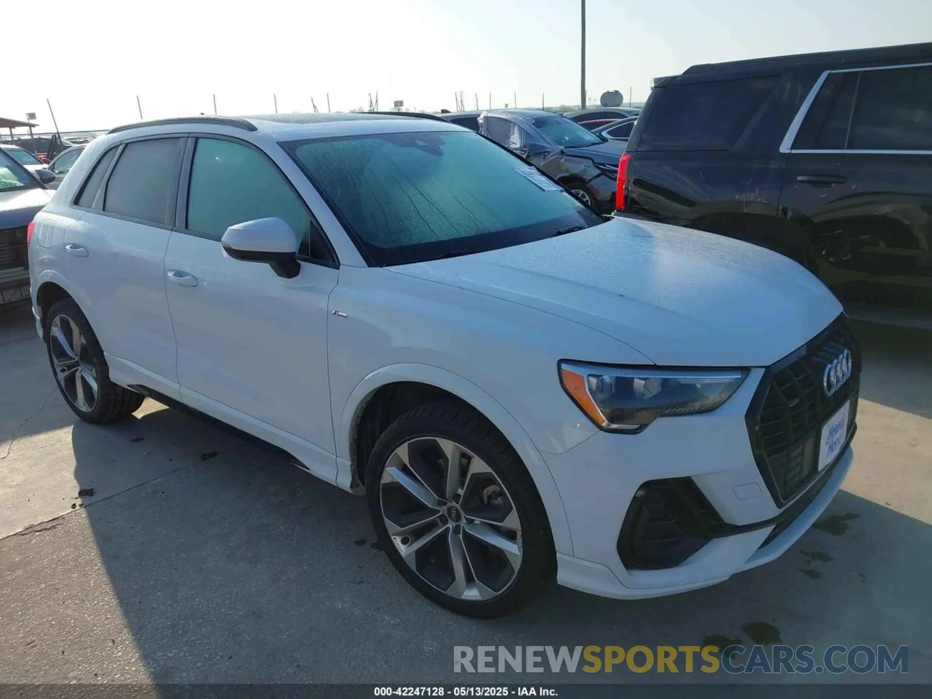1 Фотография поврежденного автомобиля WA1DECF35M1063868 AUDI Q3 2021
