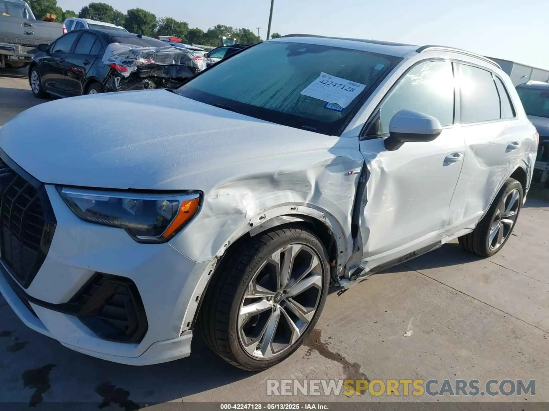 6 Фотография поврежденного автомобиля WA1DECF35M1063868 AUDI Q3 2021