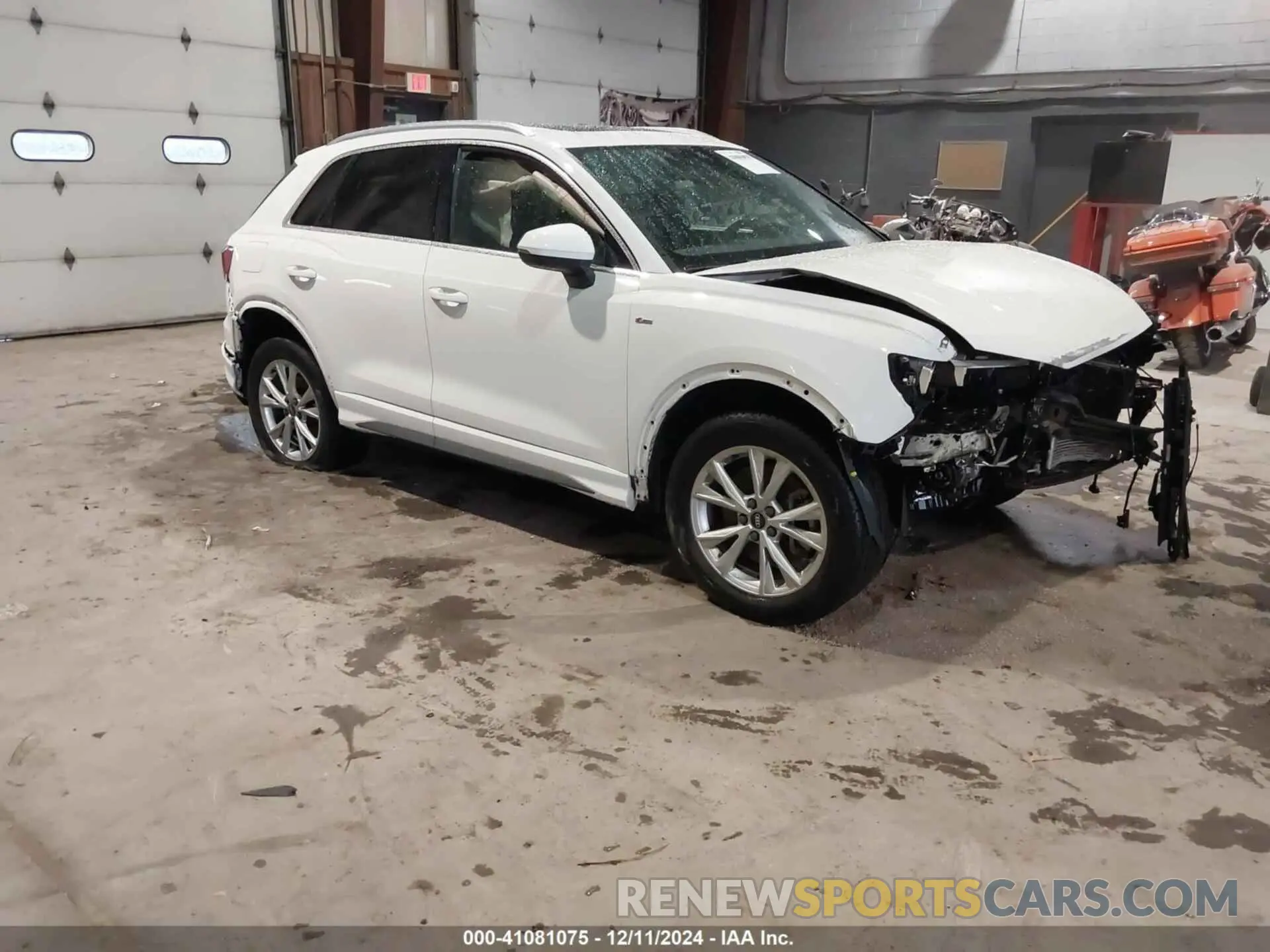 1 Photograph of a damaged car WA1DECF36M1021600 AUDI Q3 2021