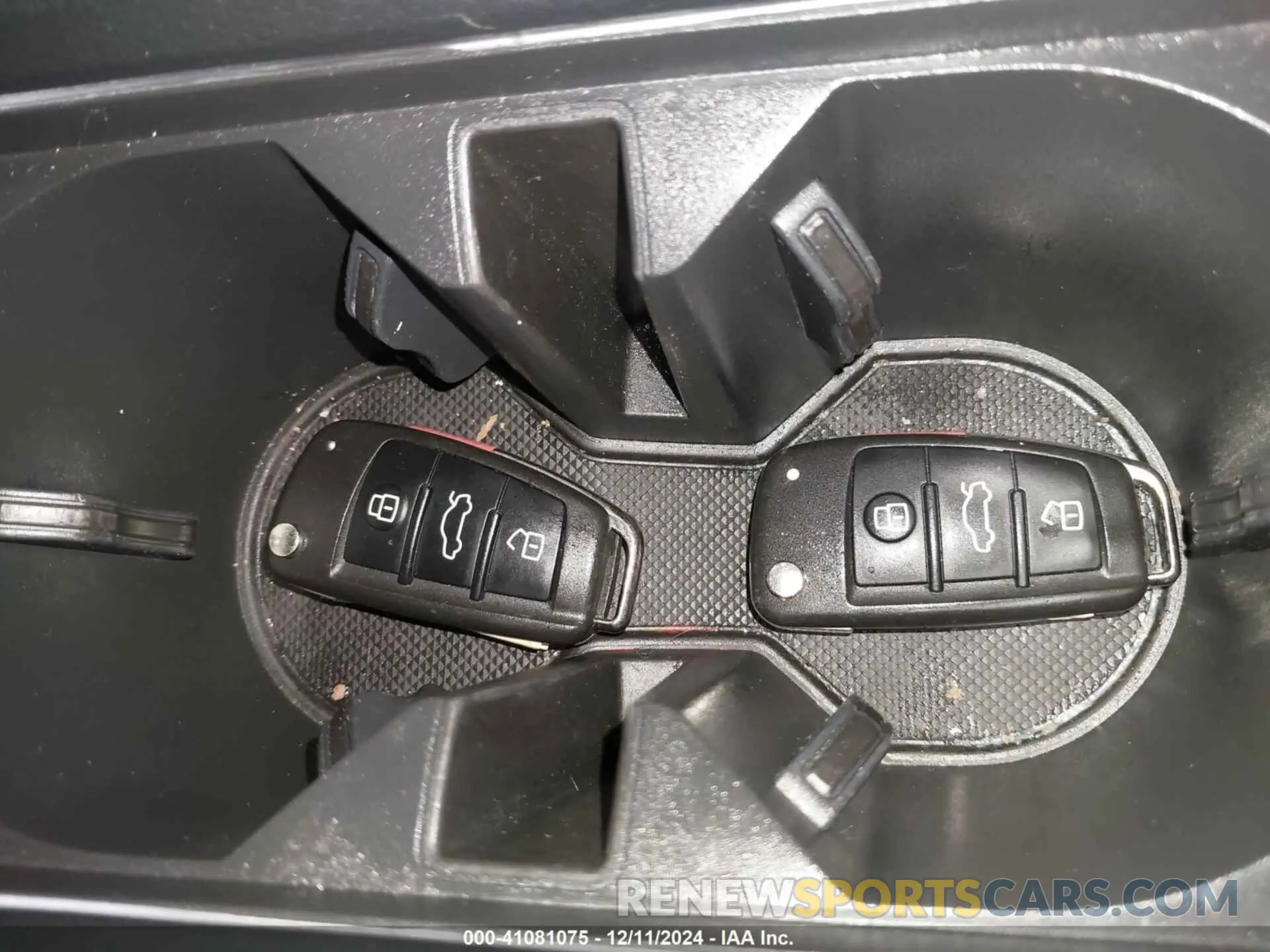 11 Photograph of a damaged car WA1DECF36M1021600 AUDI Q3 2021