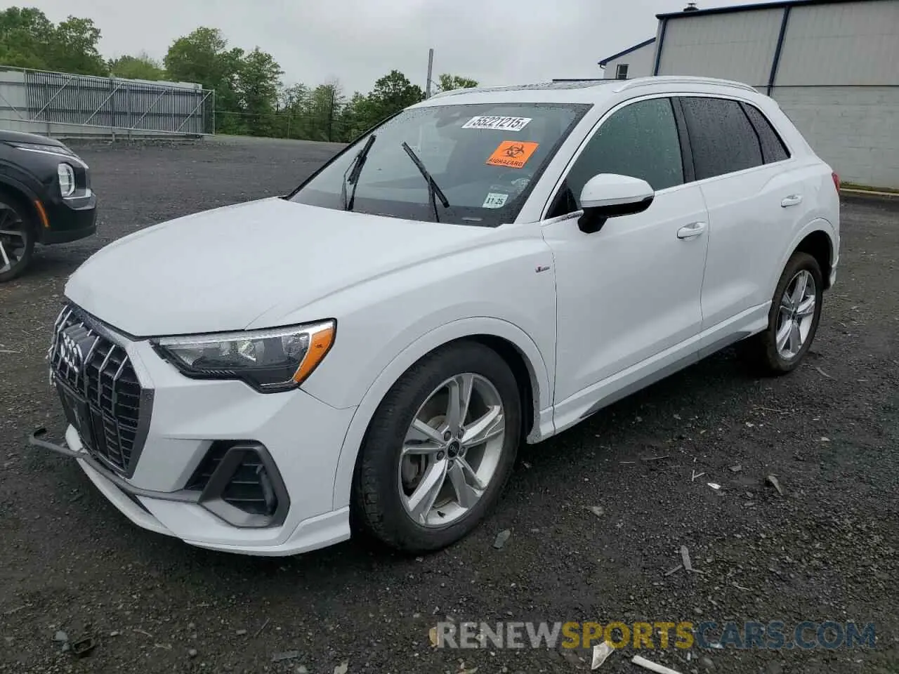 1 Photograph of a damaged car WA1DECF36M1025713 AUDI Q3 2021