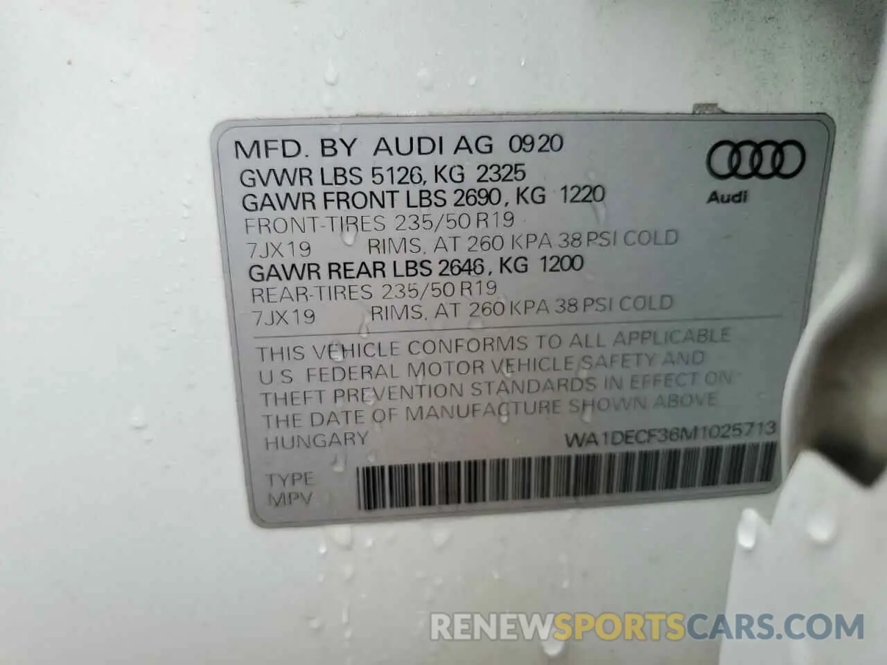 14 Photograph of a damaged car WA1DECF36M1025713 AUDI Q3 2021