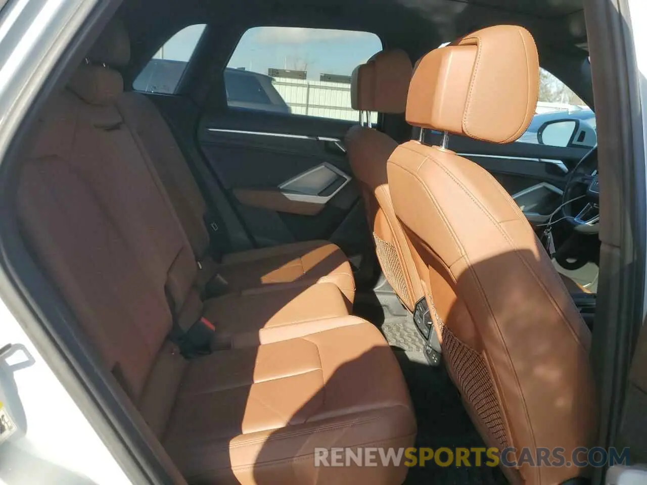 11 Фотография поврежденного автомобиля WA1DECF37M1001078 AUDI Q3 2021