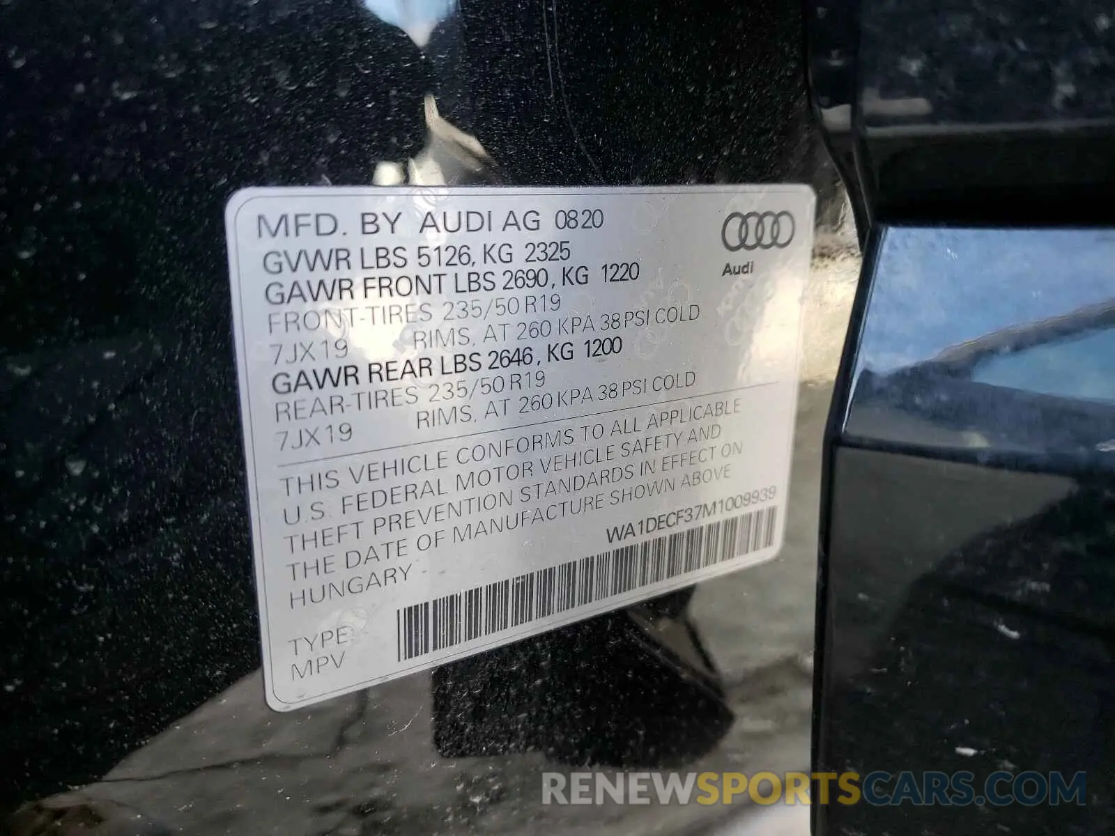 10 Photograph of a damaged car WA1DECF37M1009939 AUDI Q3 2021